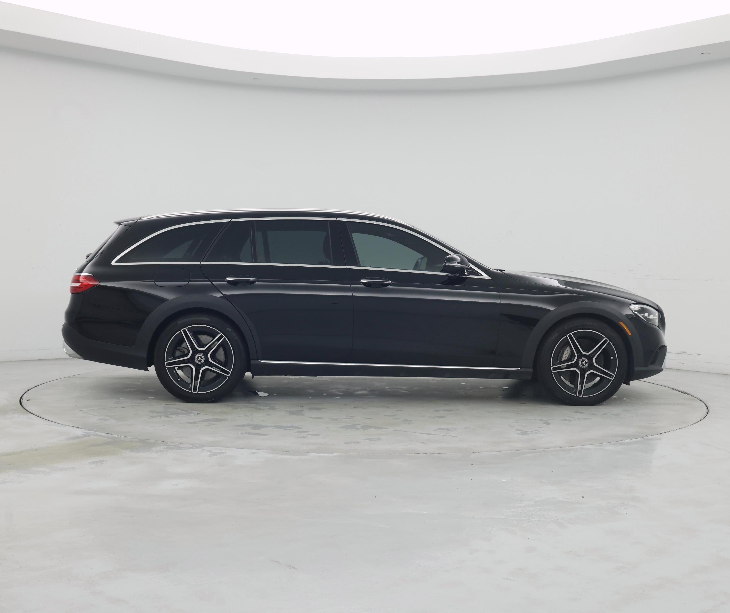 Thumbnail: 2023 Mercedes-Benz E-Class - 7