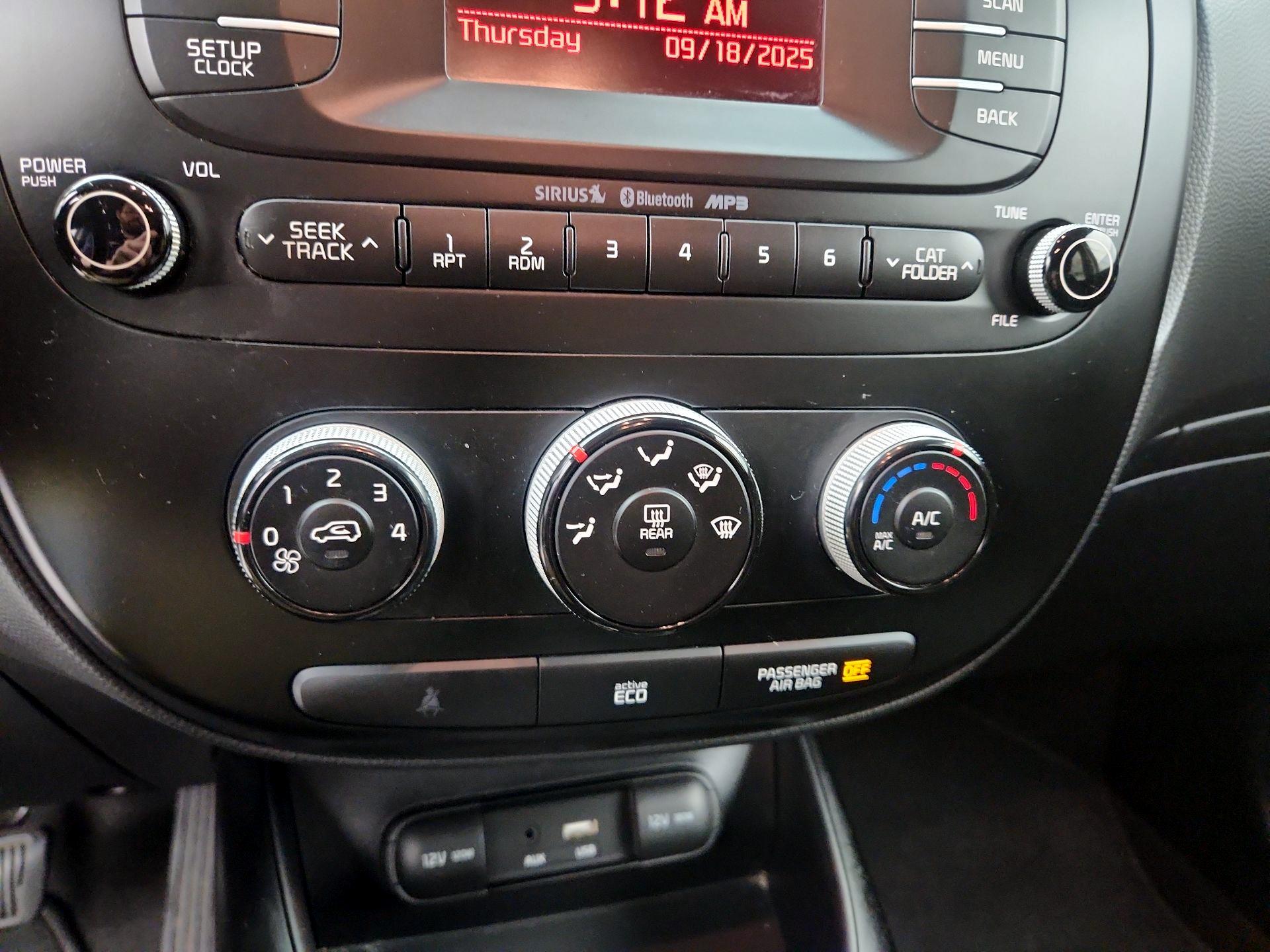 Thumbnail: 2016 Kia Soul - 15