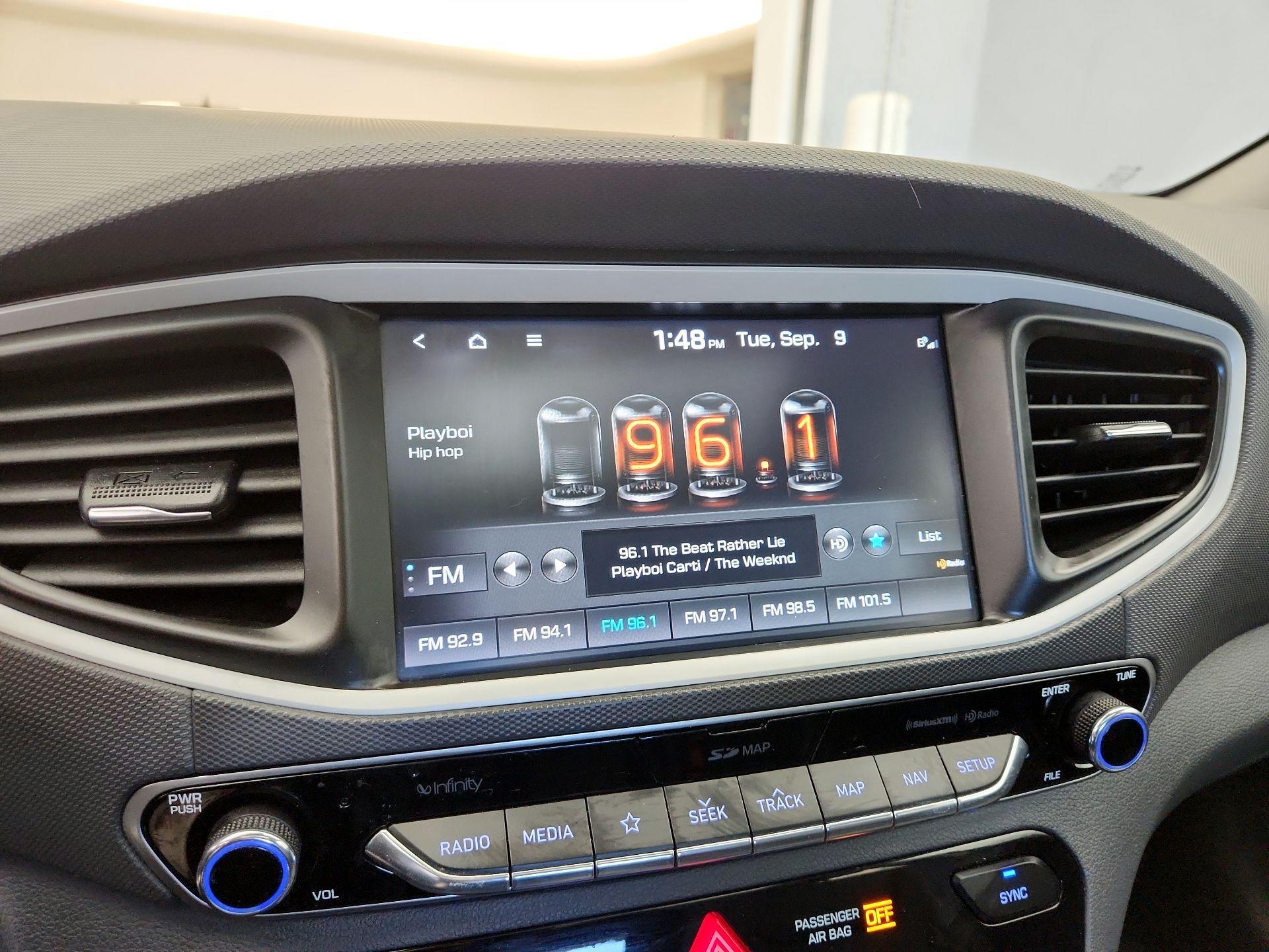 Thumbnail: 2019 Hyundai Ioniq - 16