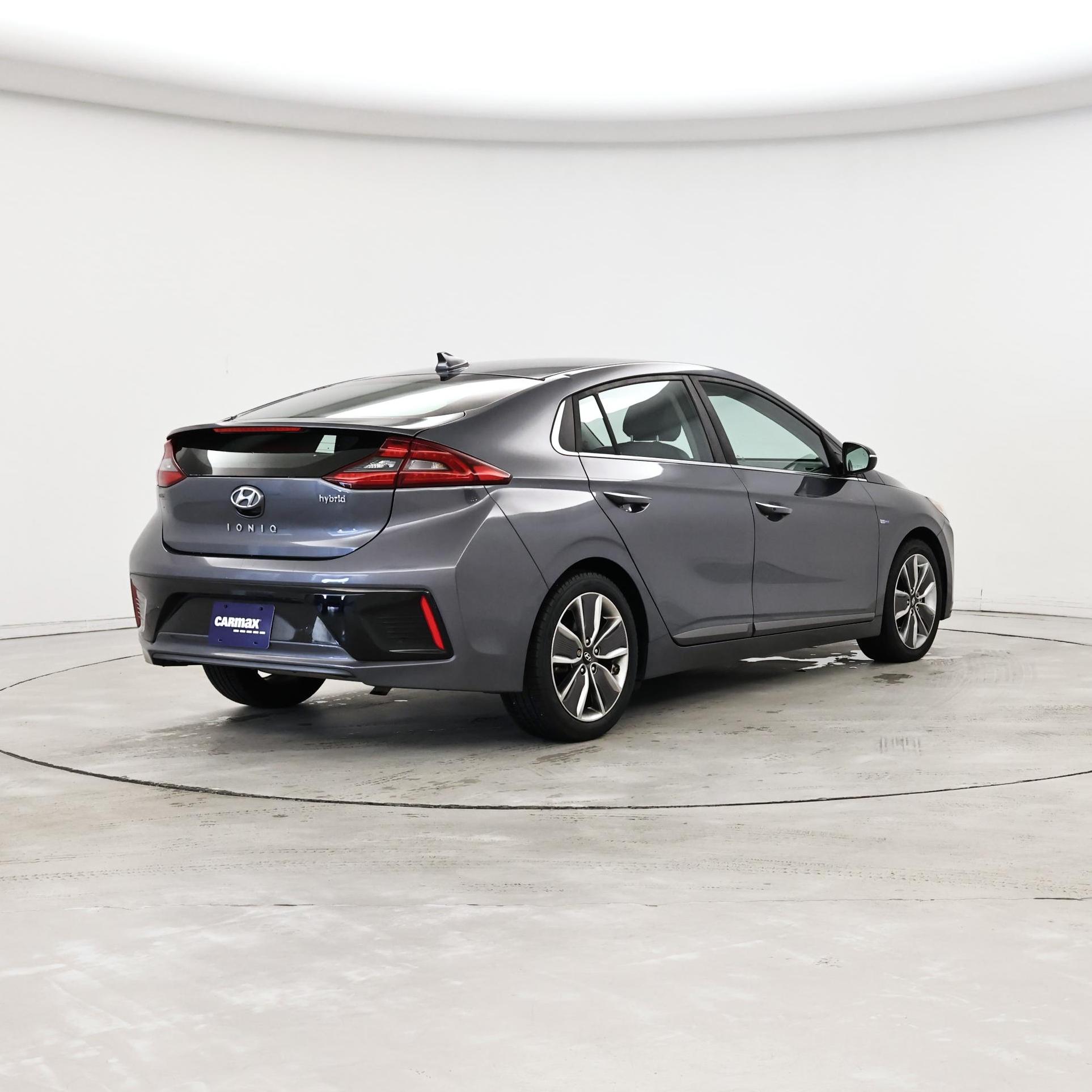 Thumbnail: 2019 Hyundai Ioniq - 8