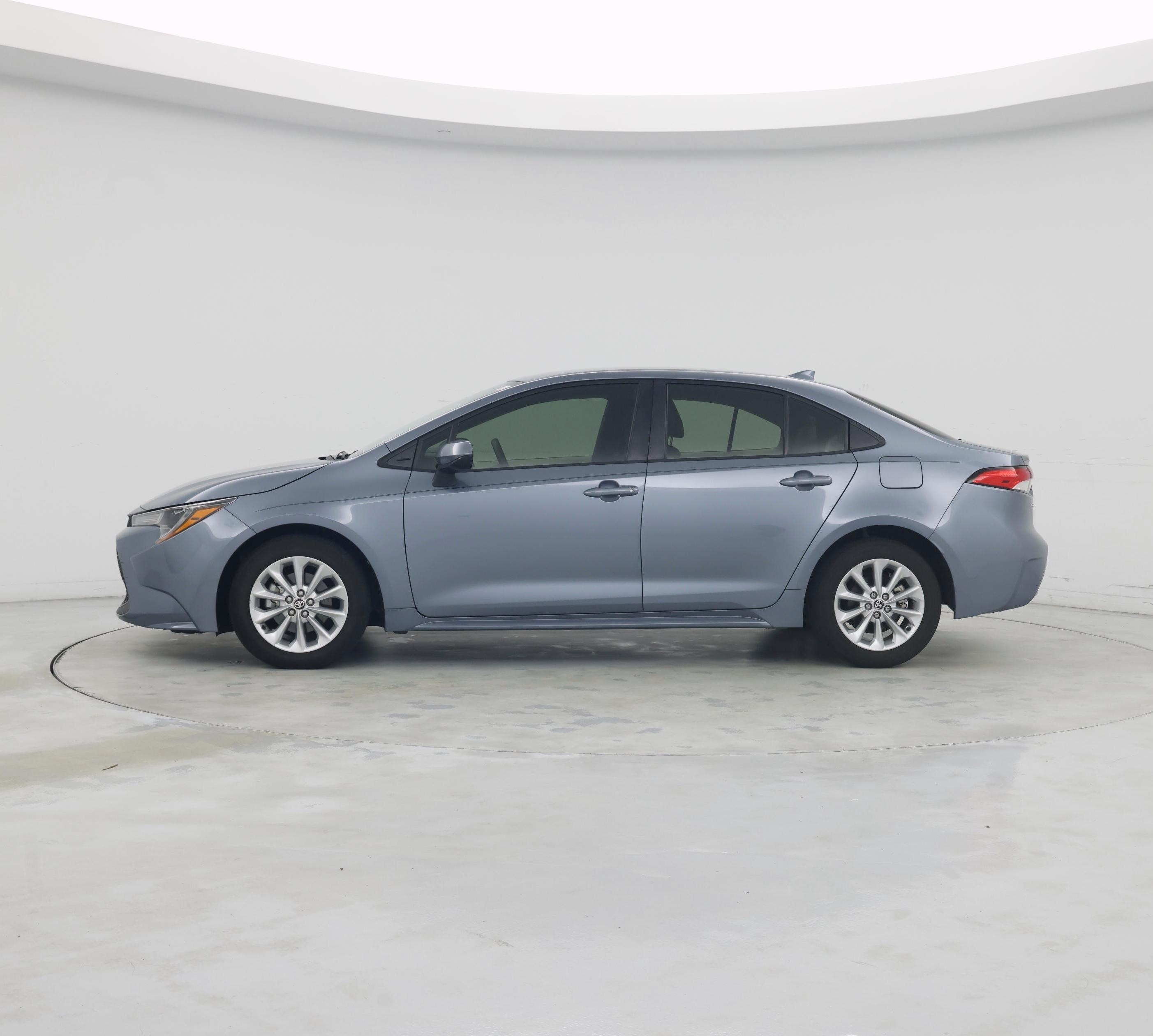Thumbnail: 2022 Toyota Corolla - 3