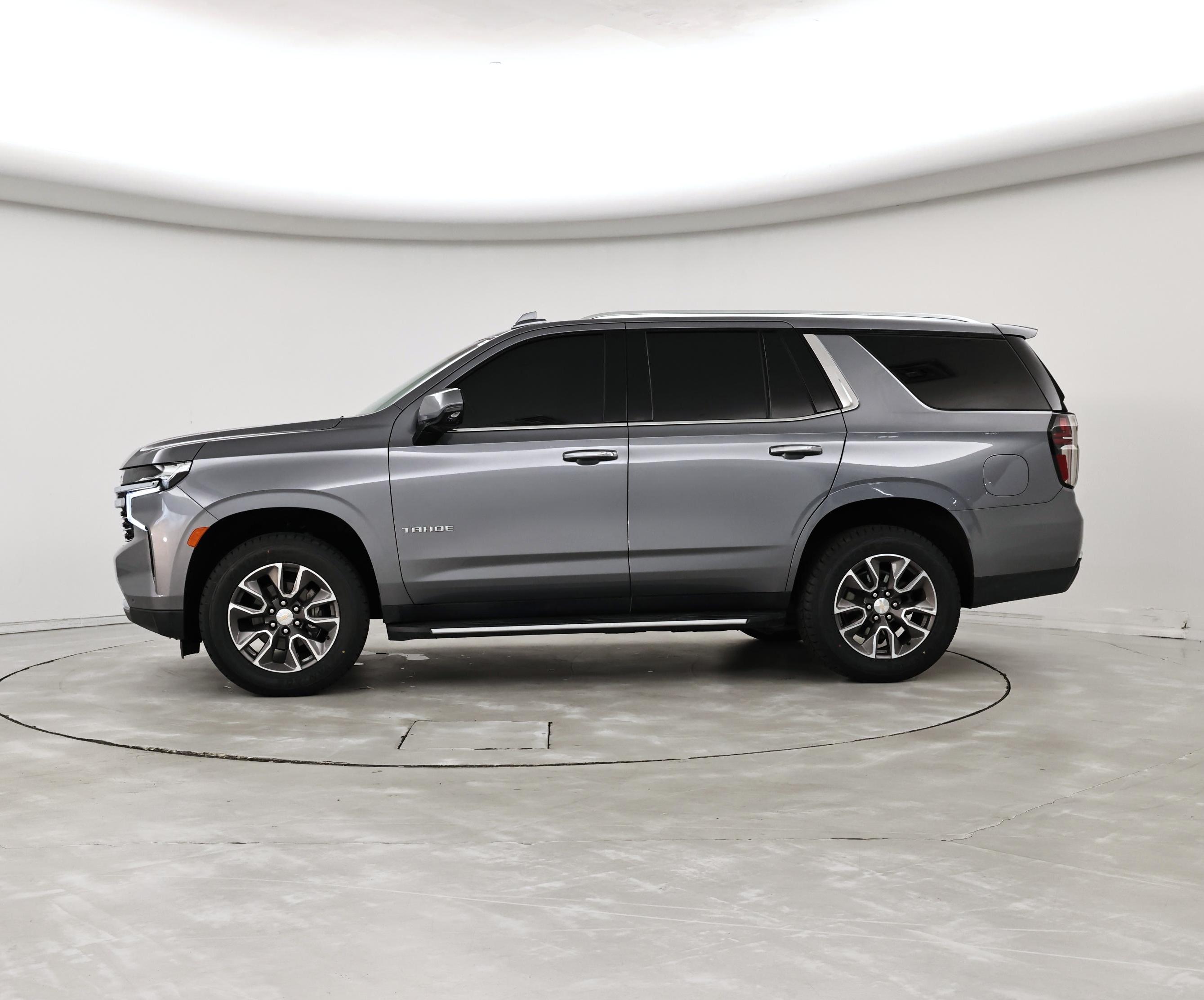 Thumbnail: 2021 Chevrolet Tahoe - 3