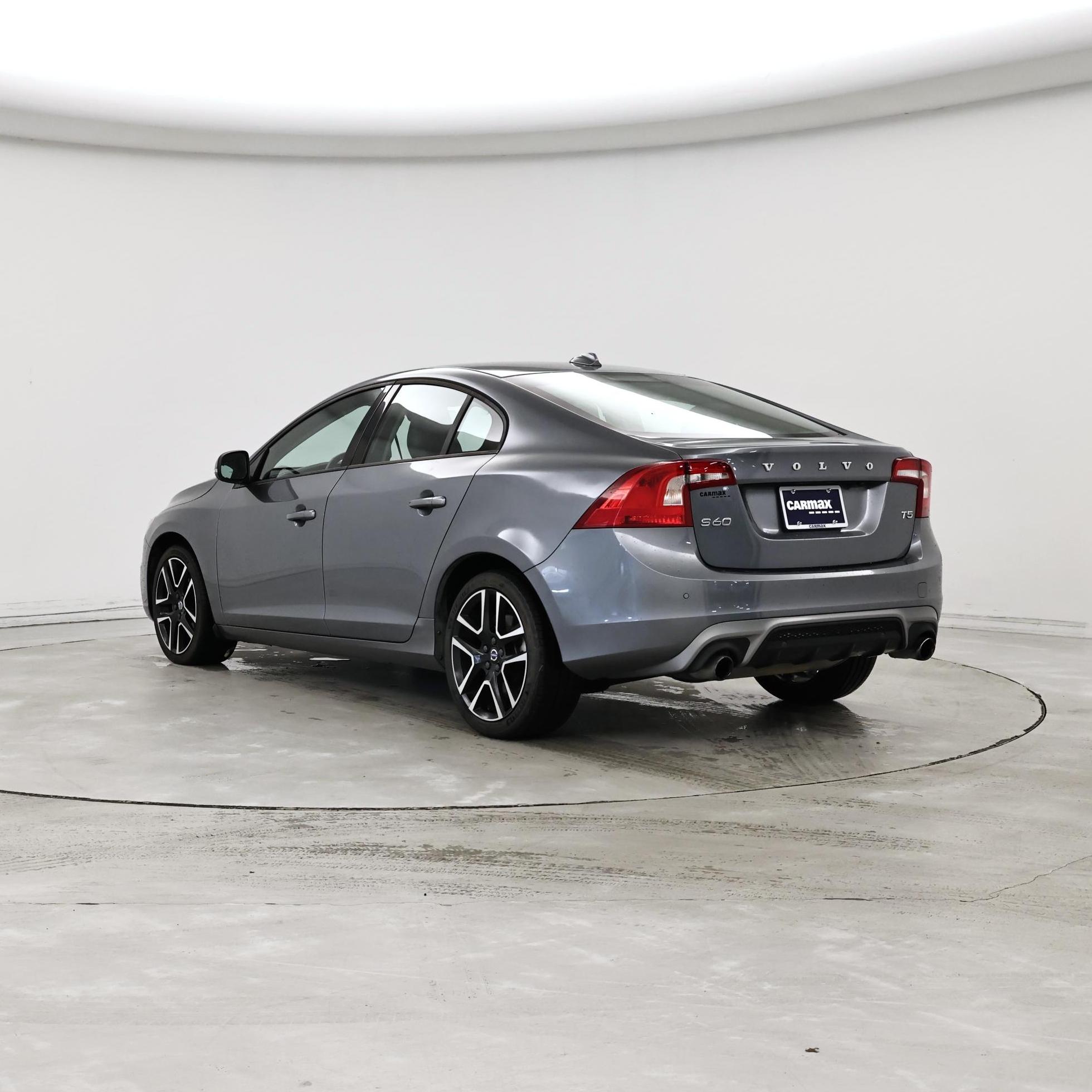 Thumbnail: 2018 Volvo S60 - 2