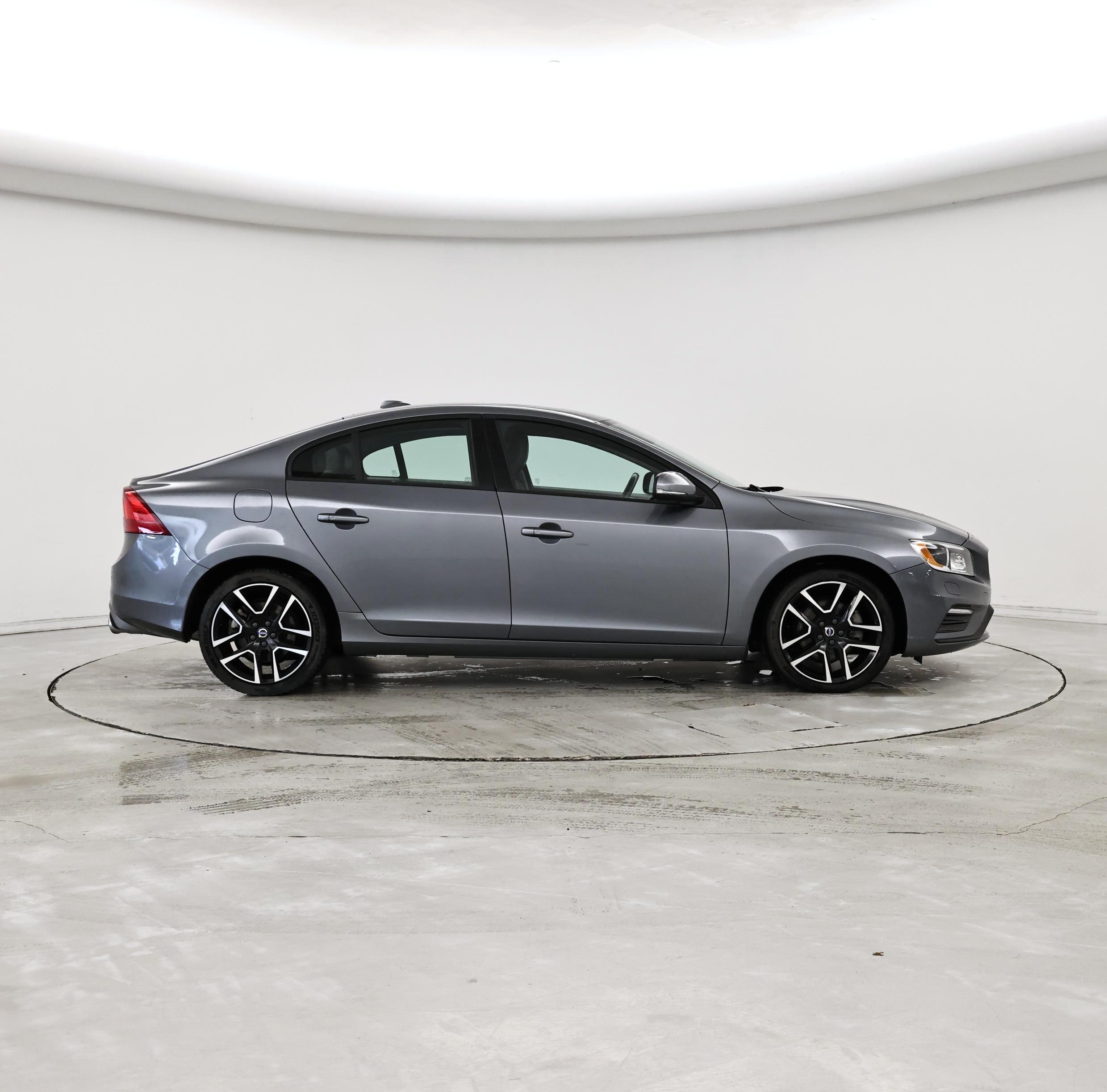 Thumbnail: 2018 Volvo S60 - 7