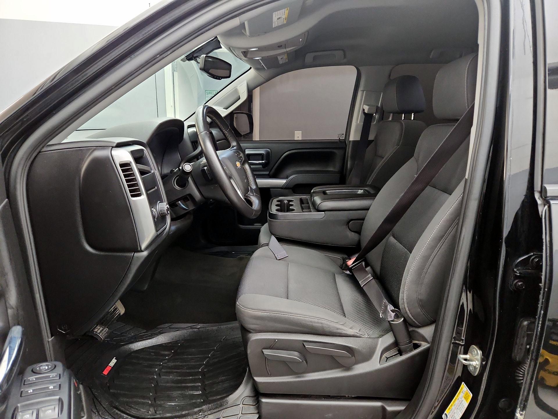 Thumbnail: 2015 Chevrolet Silverado 1500 - 11
