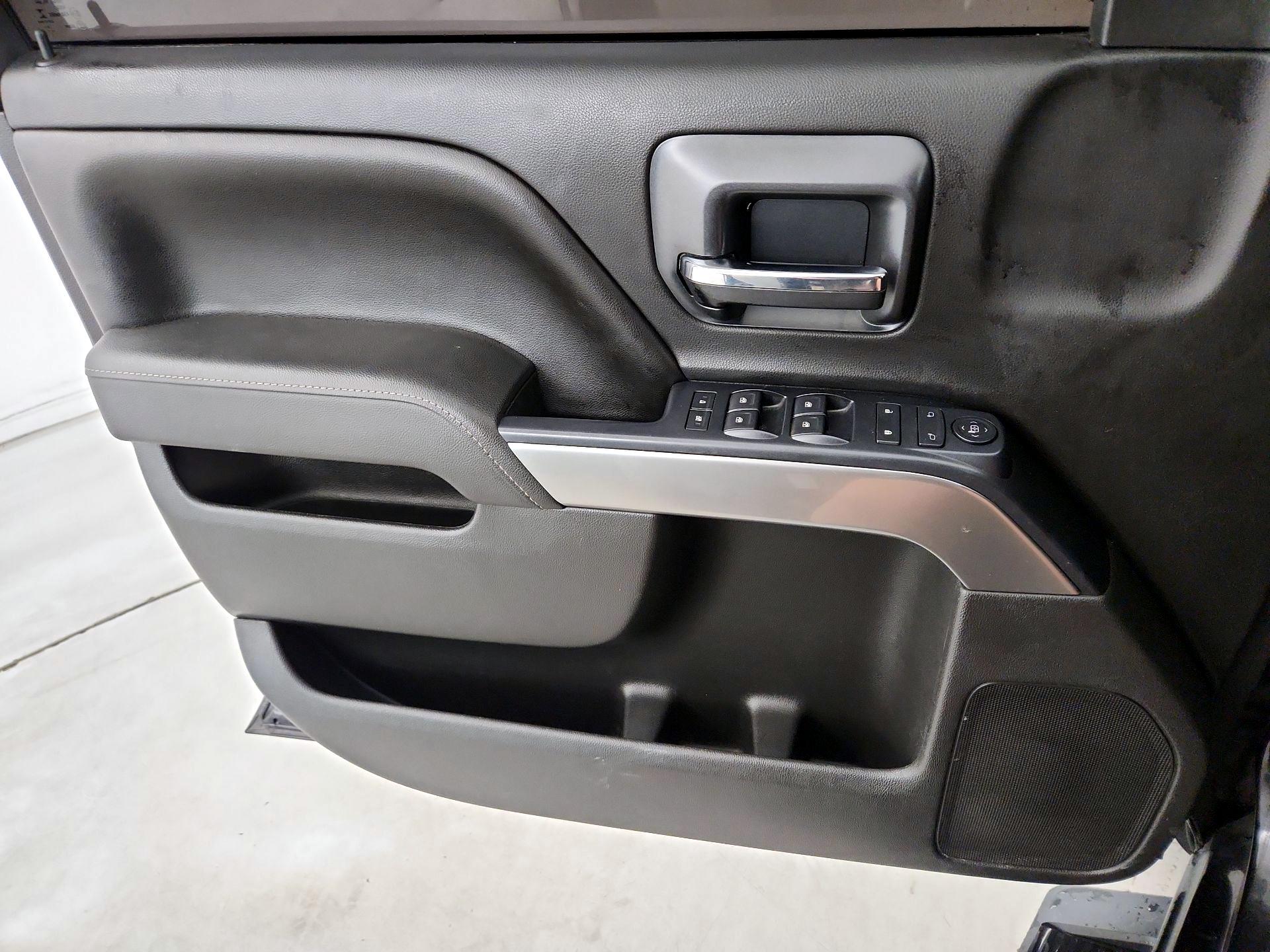 Thumbnail: 2015 Chevrolet Silverado 1500 - 12