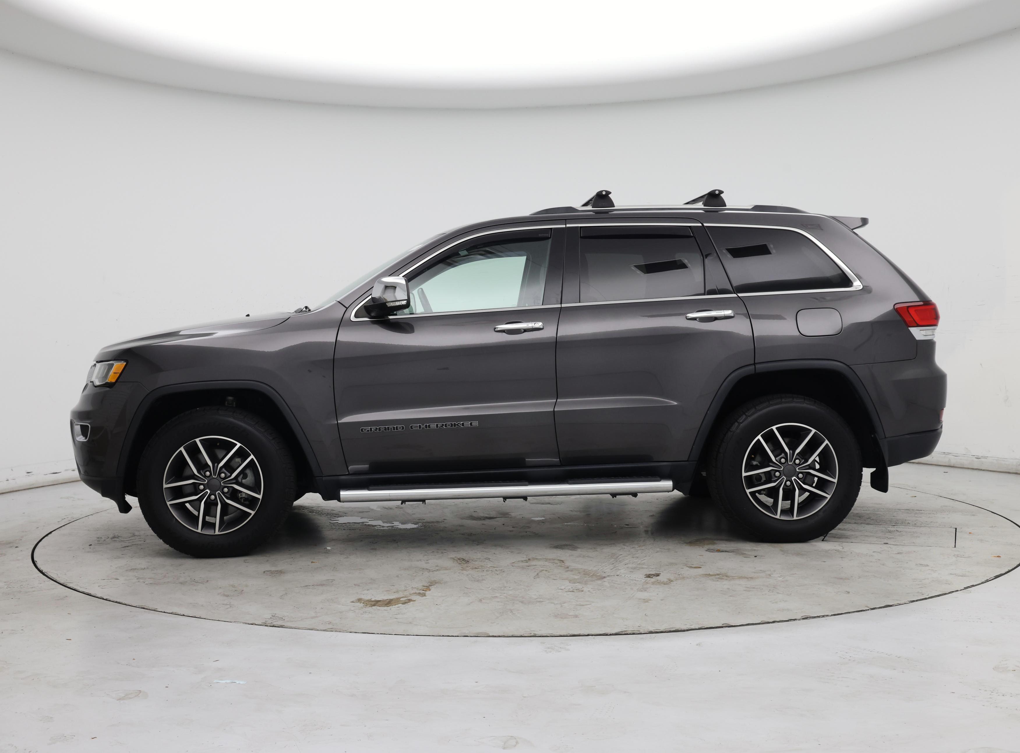 Thumbnail: 2021 Jeep Grand Cherokee - 3