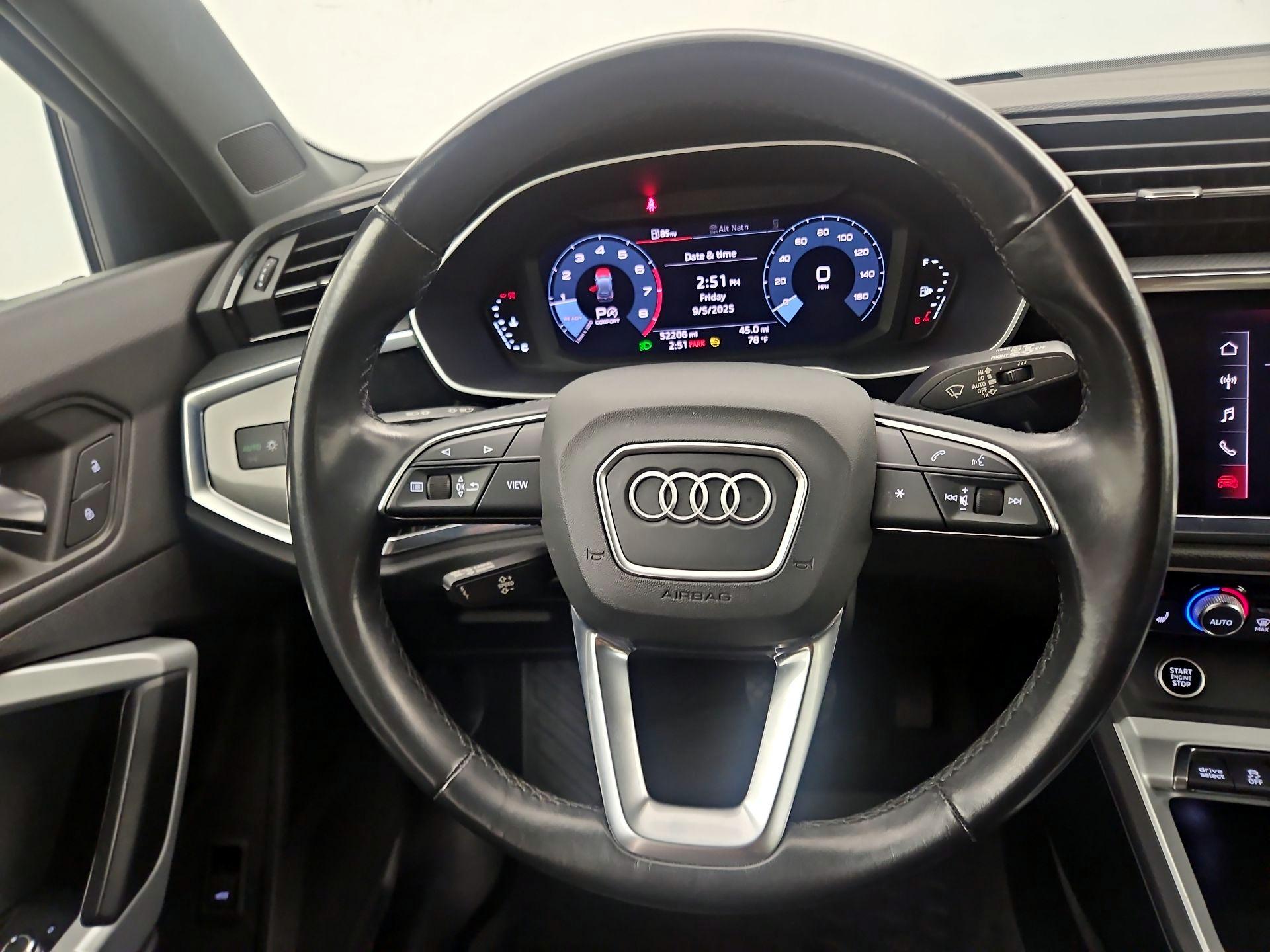 Thumbnail: 2021 Audi Q3 - 10