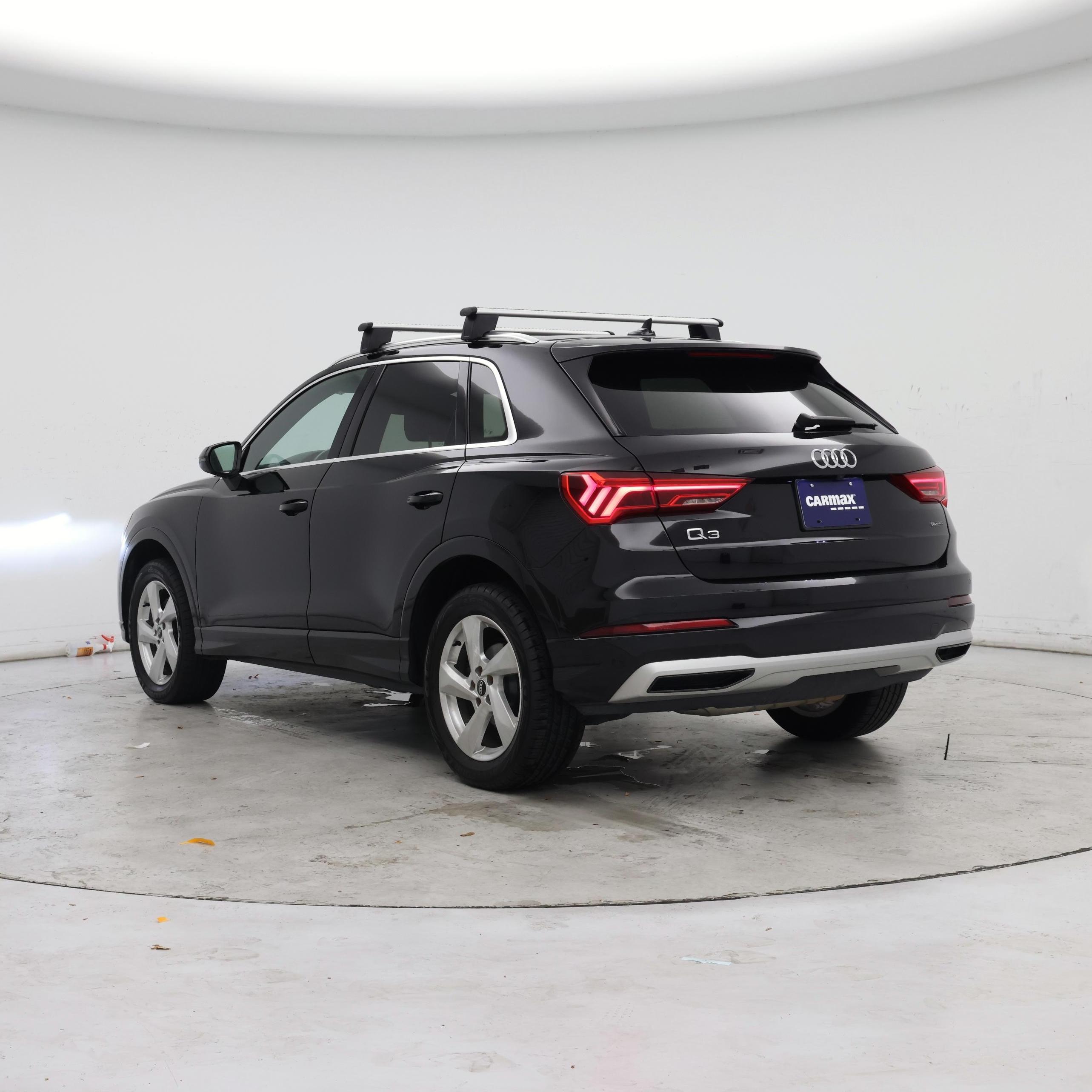 Thumbnail: 2021 Audi Q3 - 2