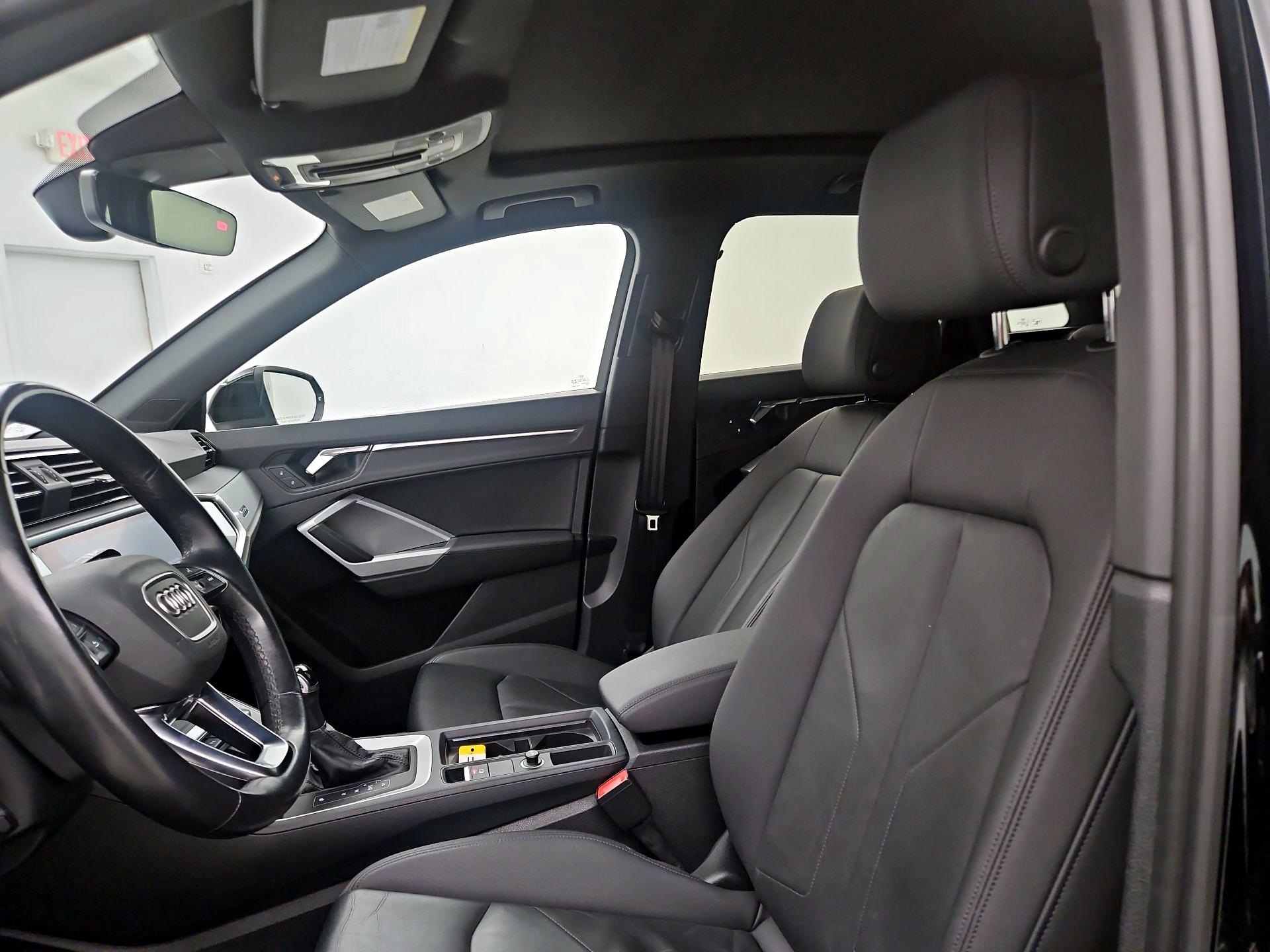 Thumbnail: 2021 Audi Q3 - 19