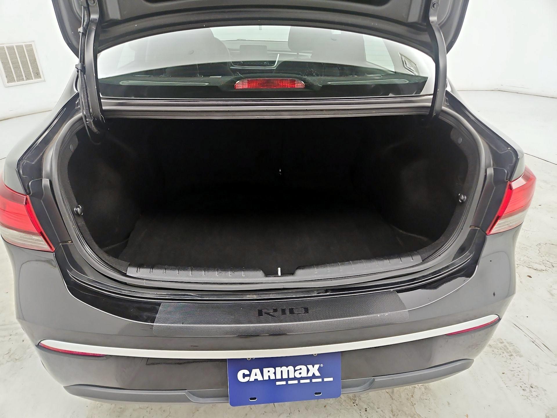 Thumbnail: 2021 Kia Rio - 20