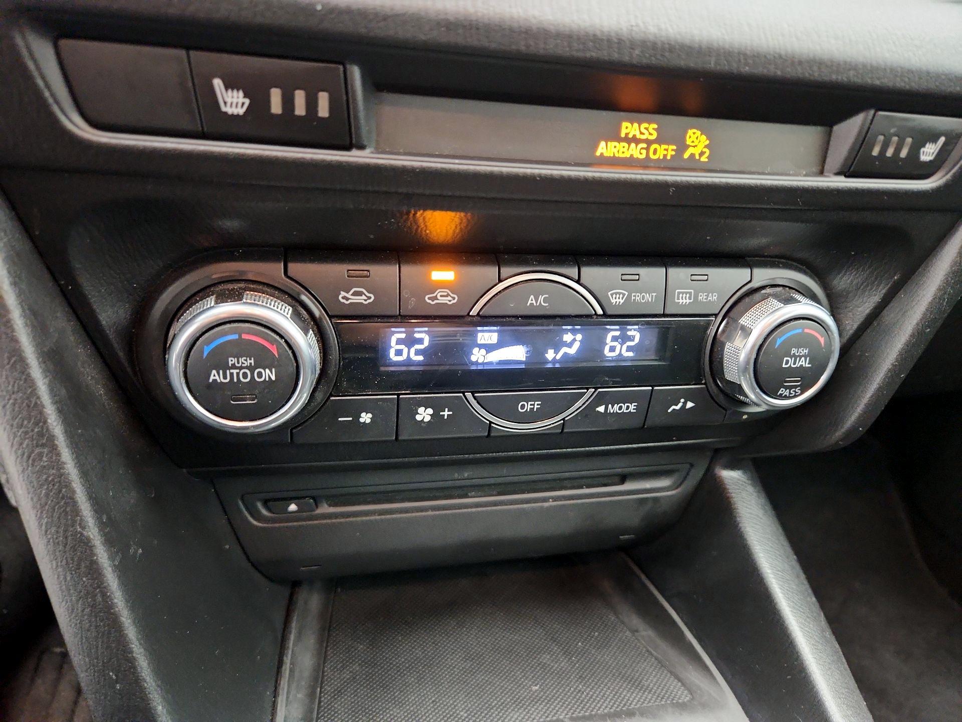 Thumbnail: 2014 Mazda Mazda3 - 16