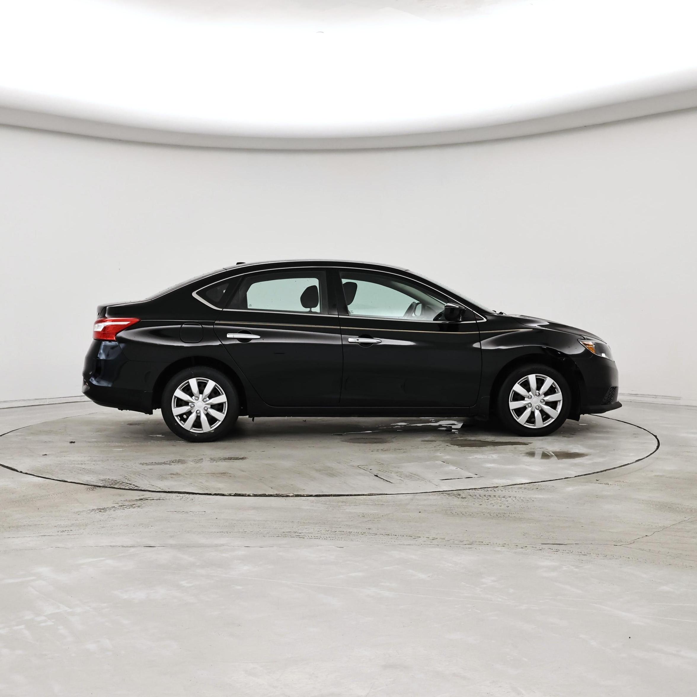Thumbnail: 2017 Nissan Sentra - 7