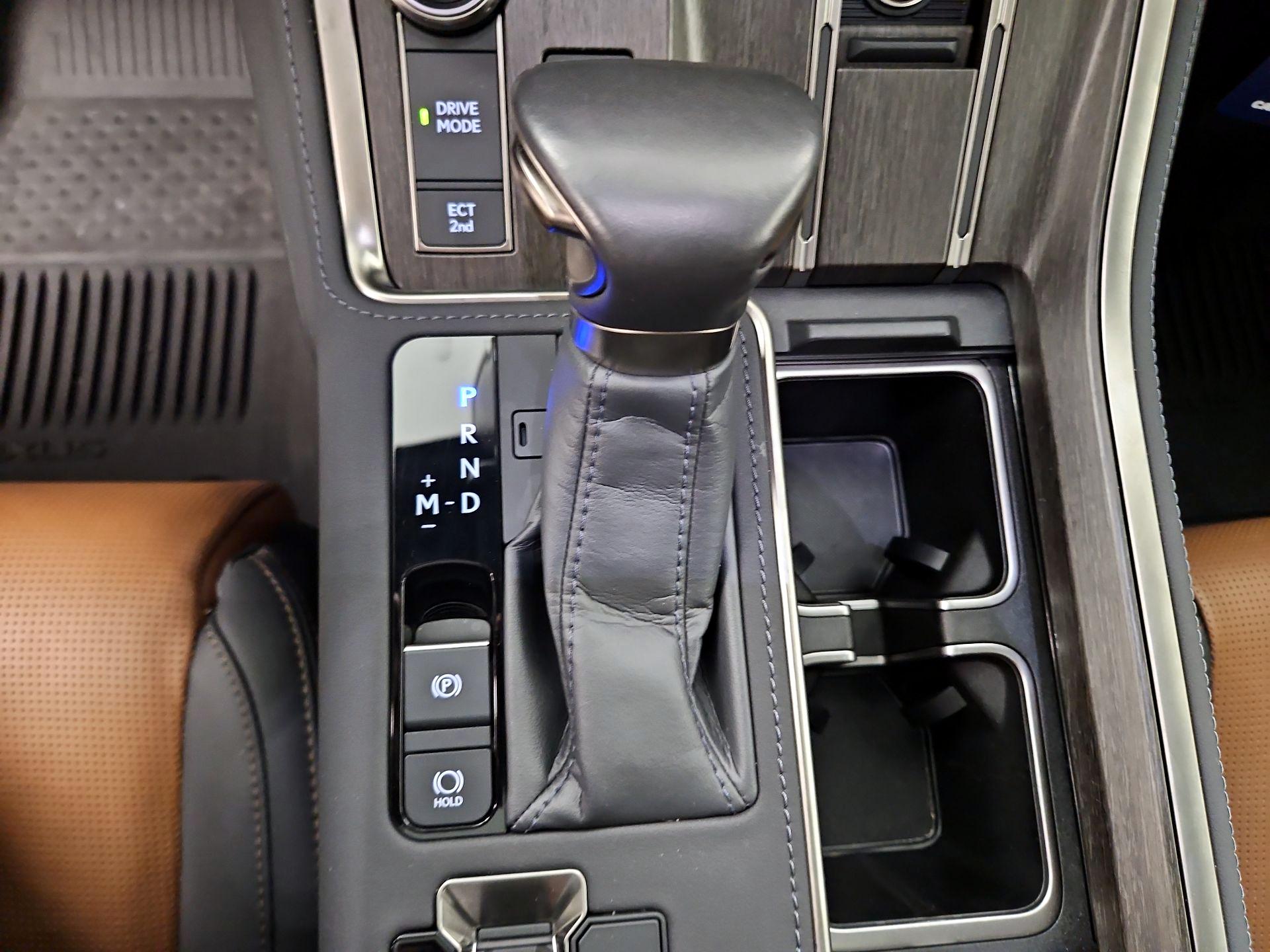 Thumbnail: 2024 Lexus GX - 18