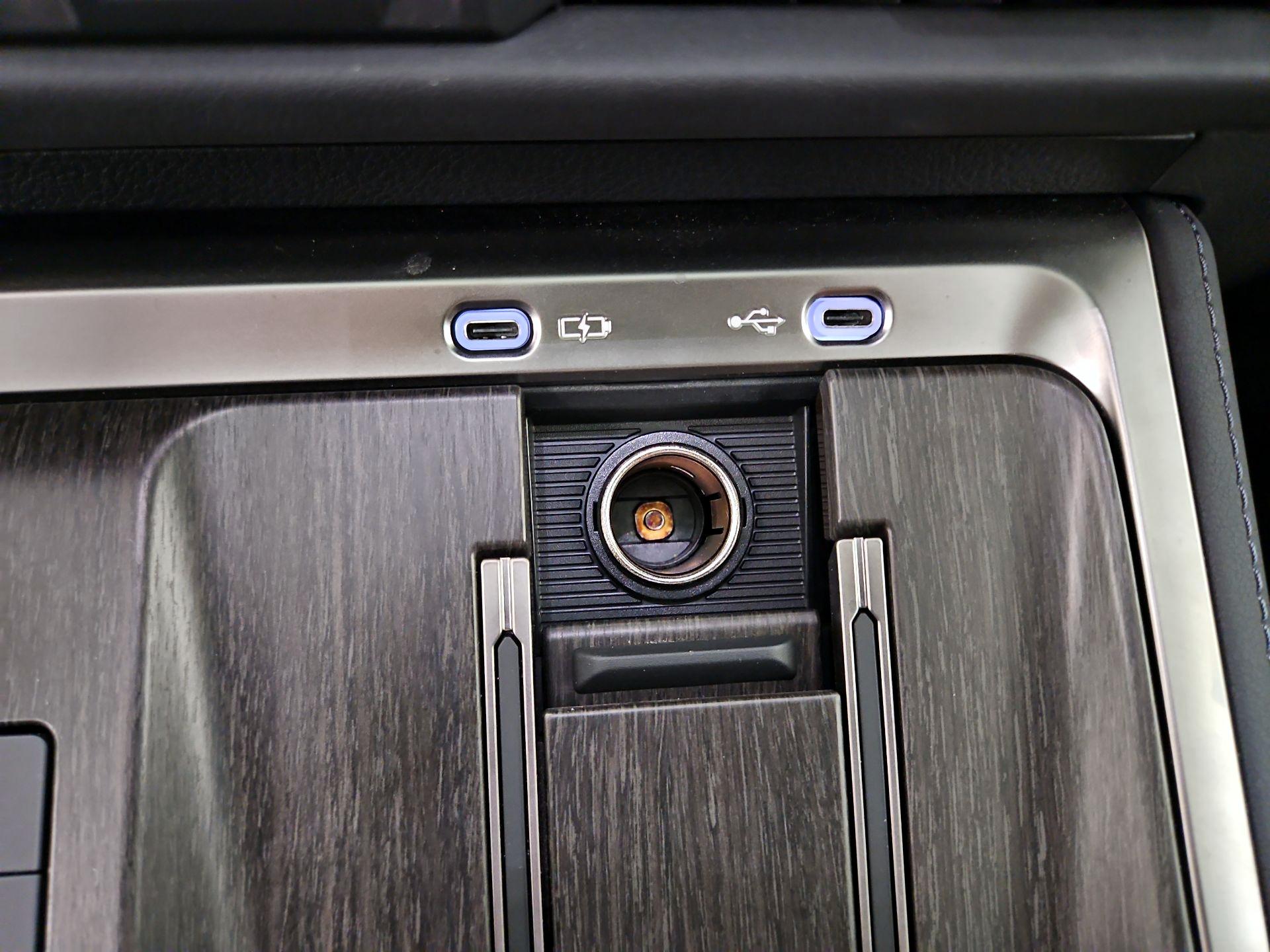 Thumbnail: 2024 Lexus GX - 19