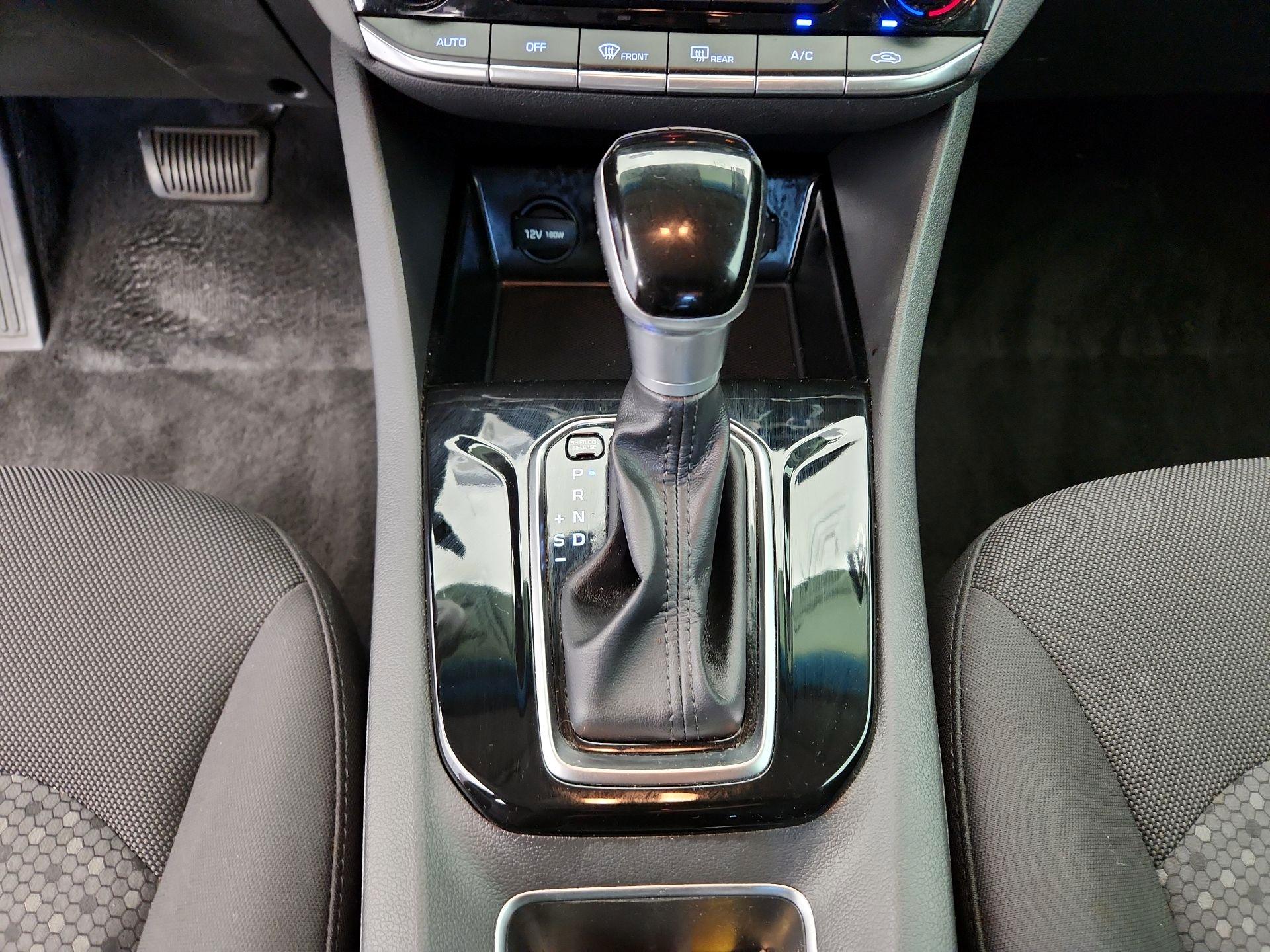 Thumbnail: 2019 Hyundai Ioniq - 17