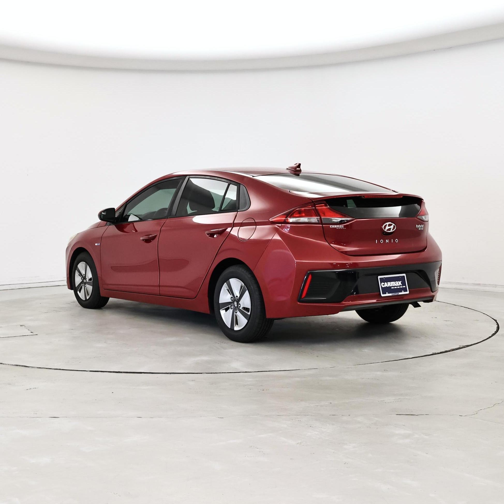 Thumbnail: 2019 Hyundai Ioniq - 2