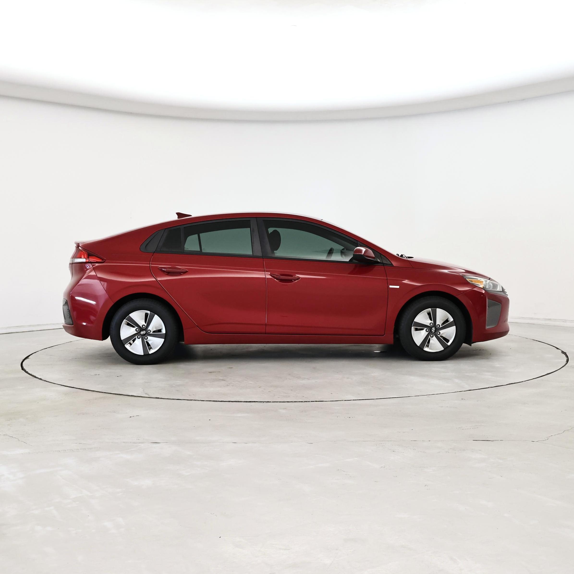 Thumbnail: 2019 Hyundai Ioniq - 7