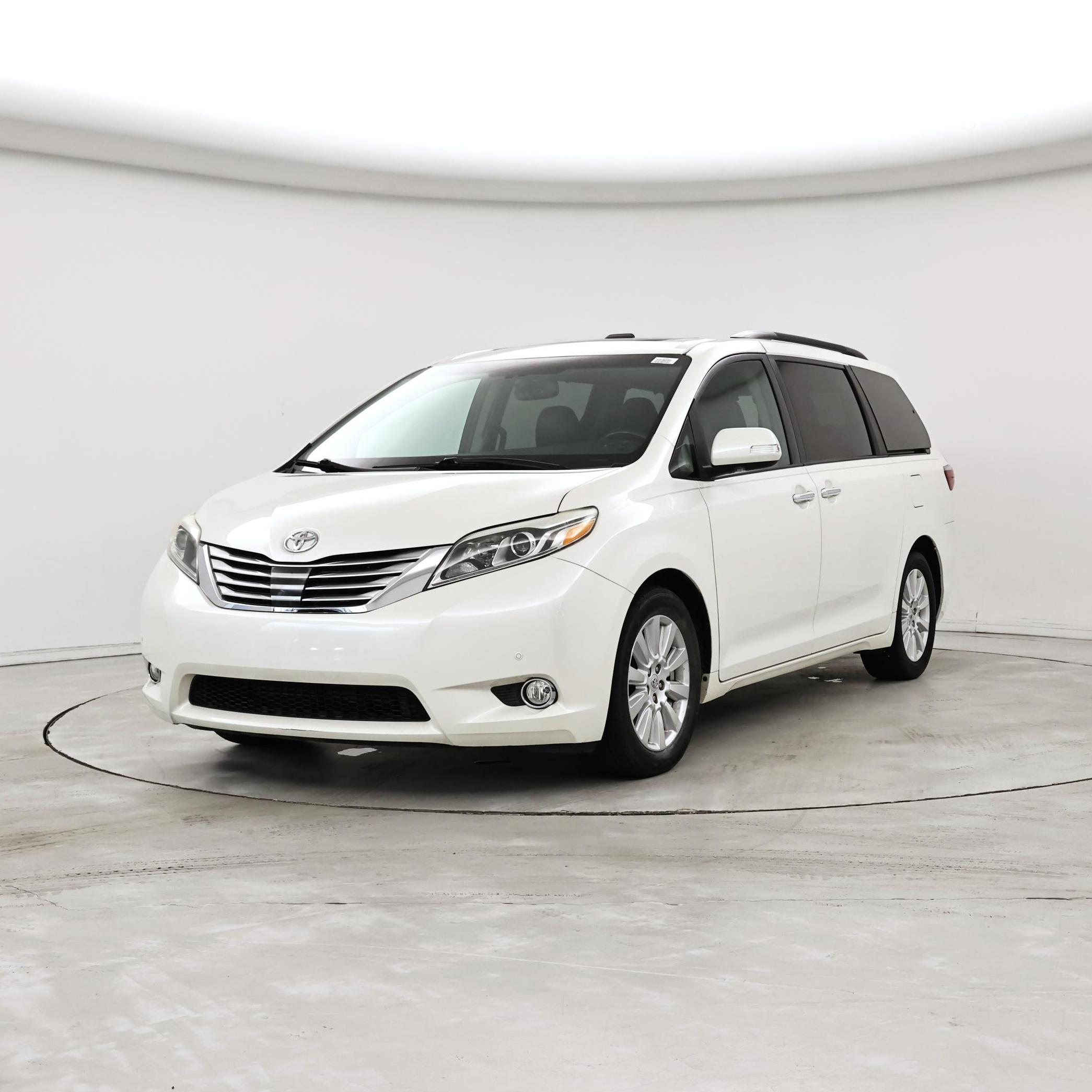 Thumbnail: 2017 Toyota Sienna - 4