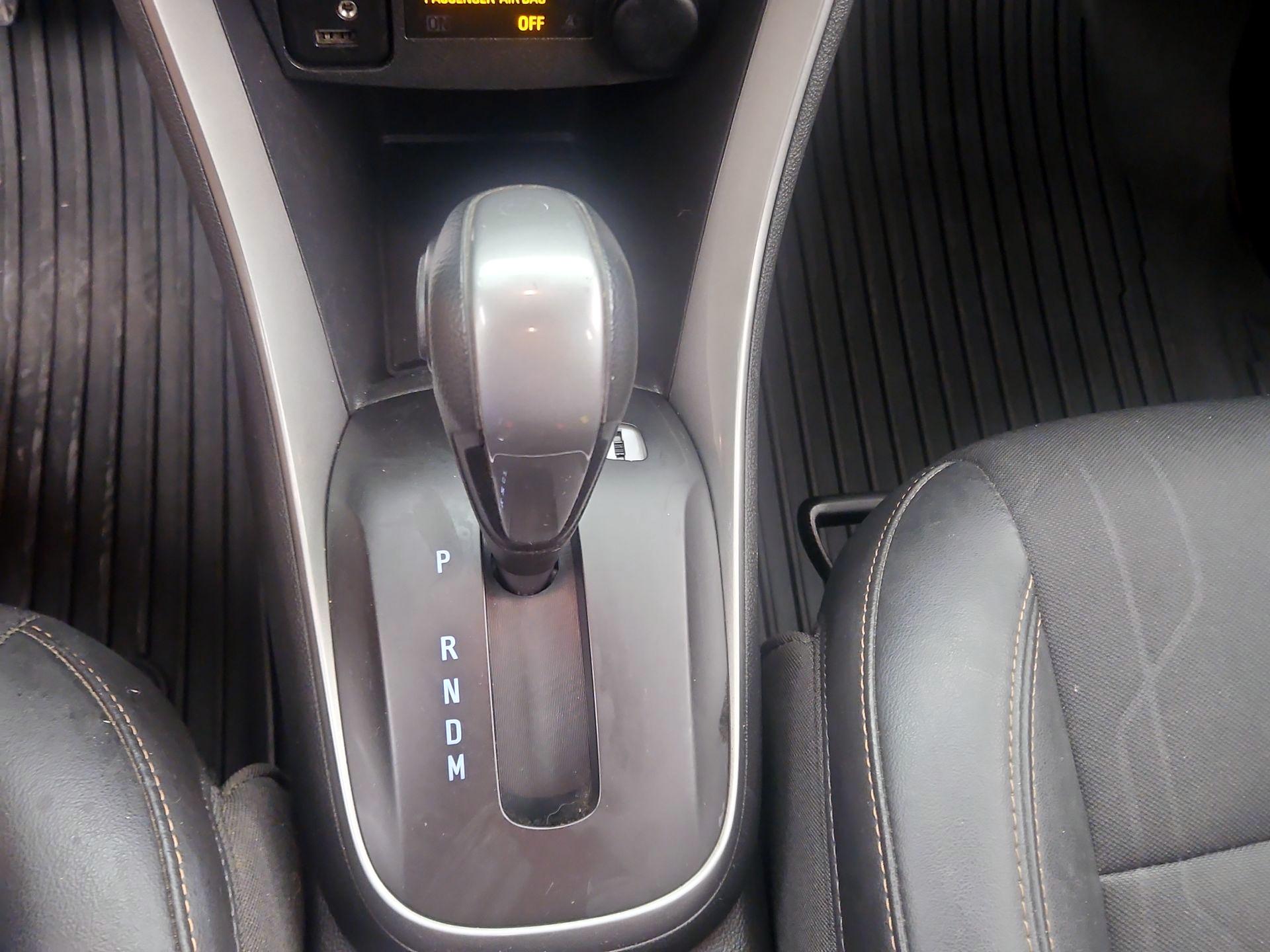 Thumbnail: 2021 Chevrolet Trax - 17