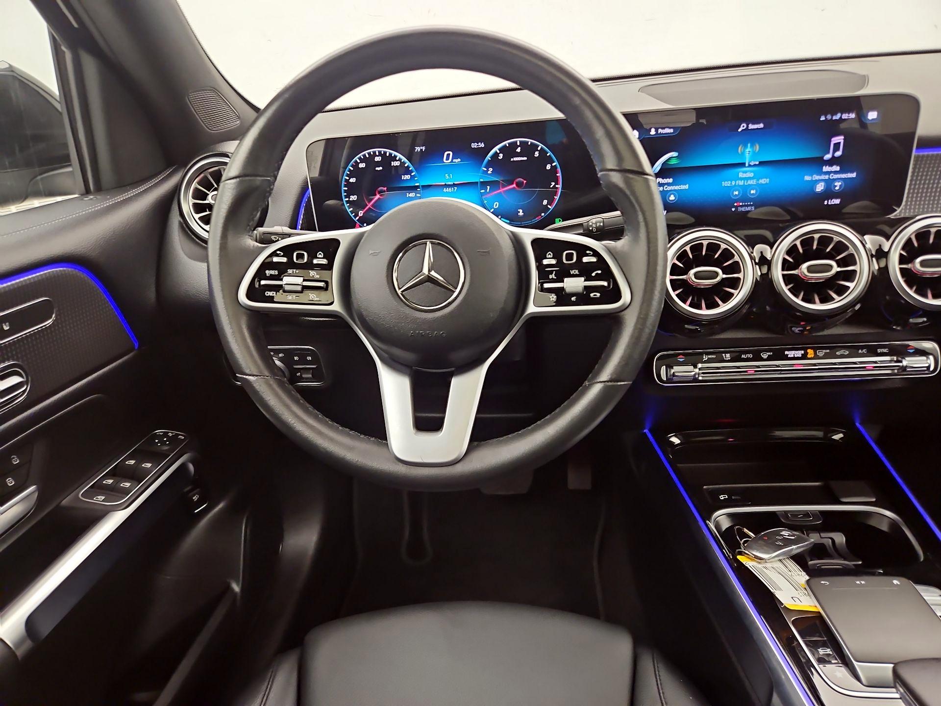 Thumbnail: 2020 Mercedes-Benz GLB - 10