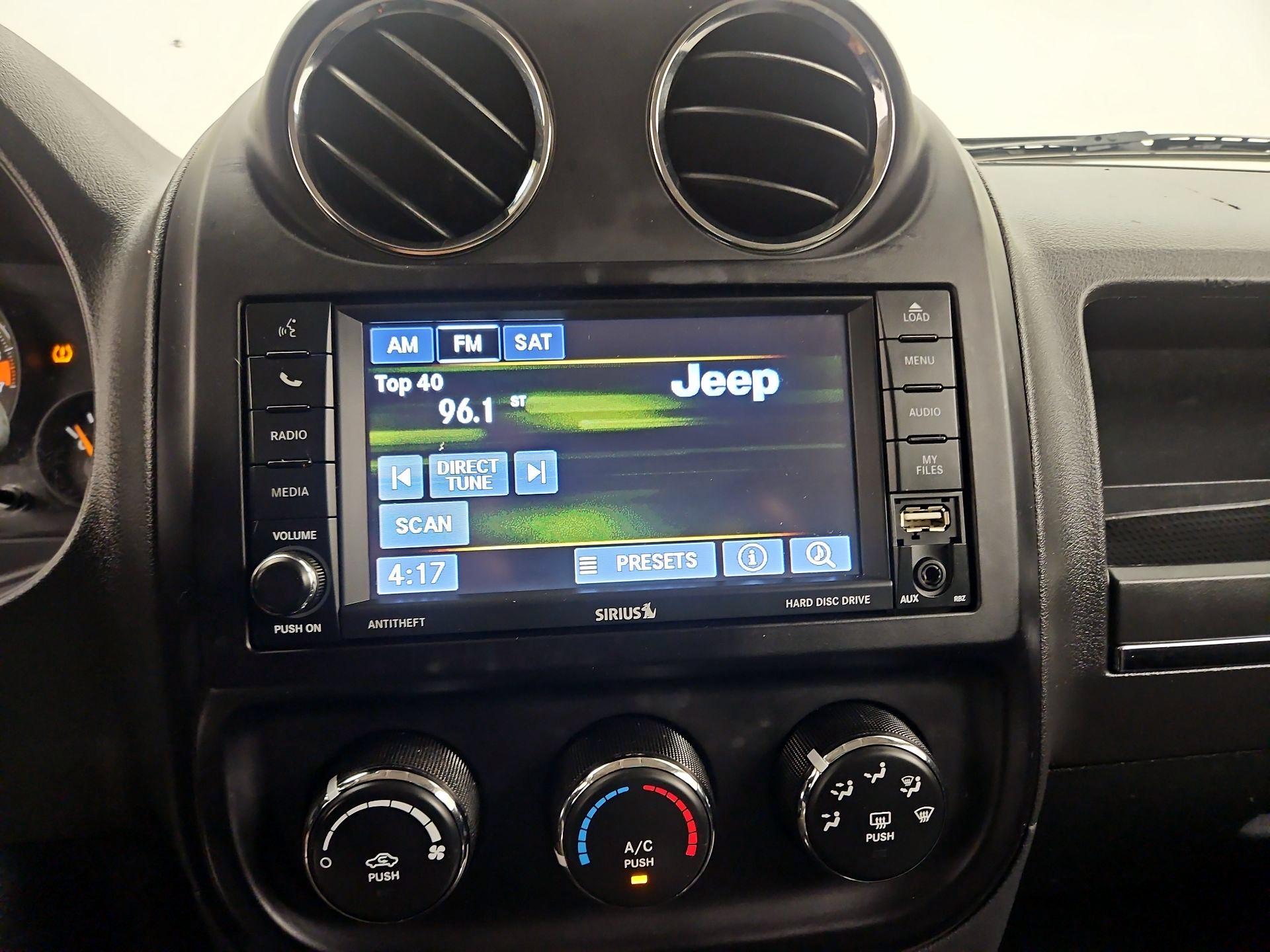 Thumbnail: 2016 Jeep Patriot - 14