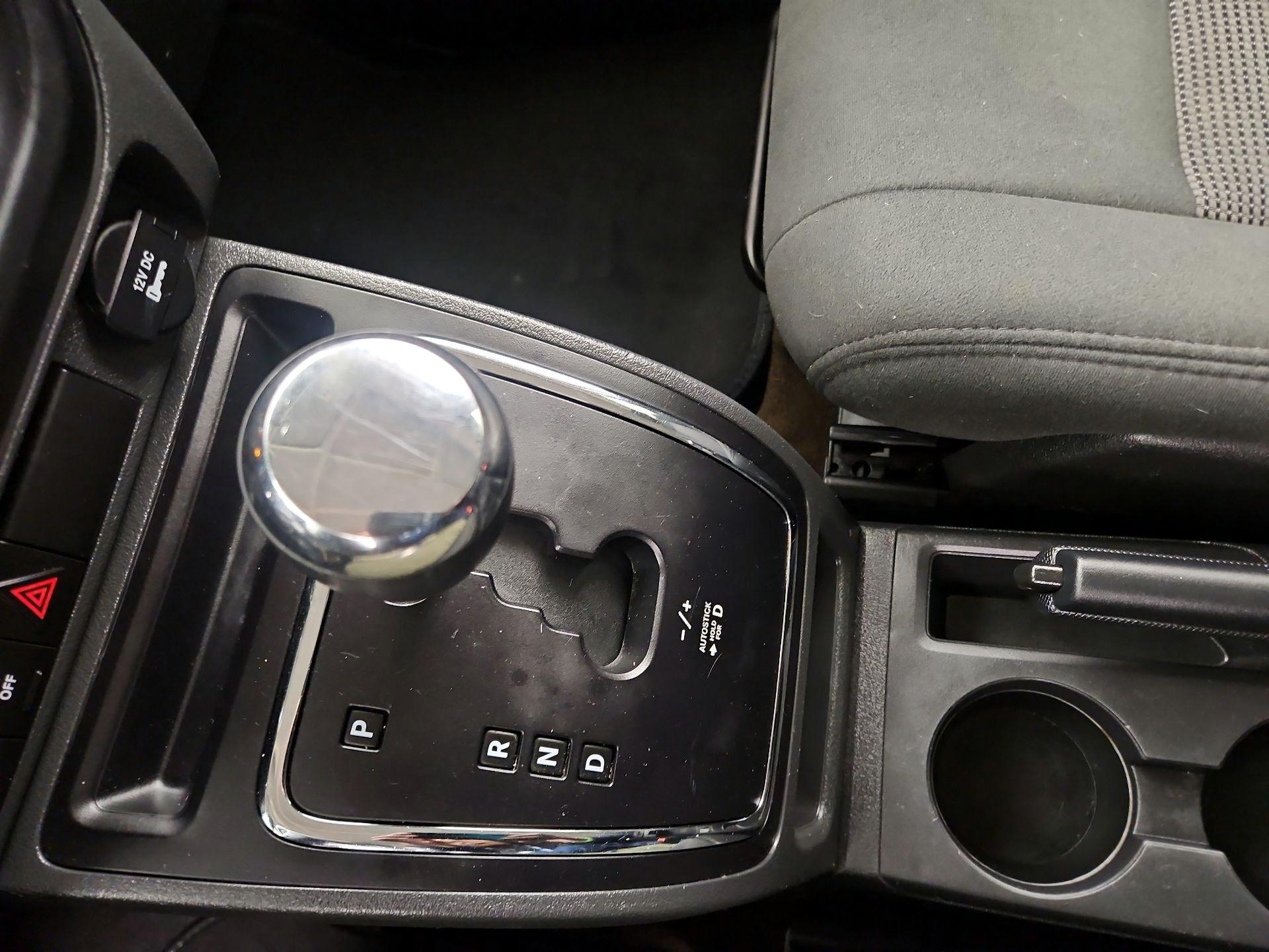 Thumbnail: 2016 Jeep Patriot - 16