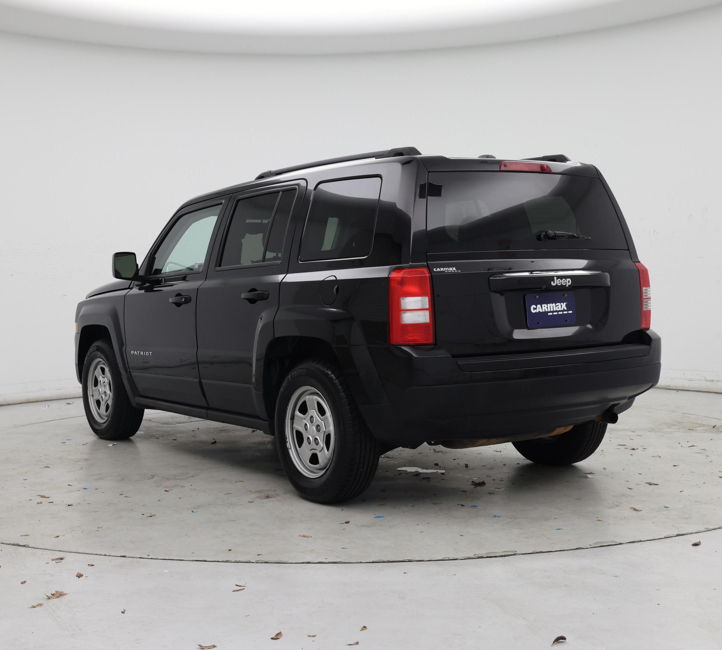 Thumbnail: 2016 Jeep Patriot - 2