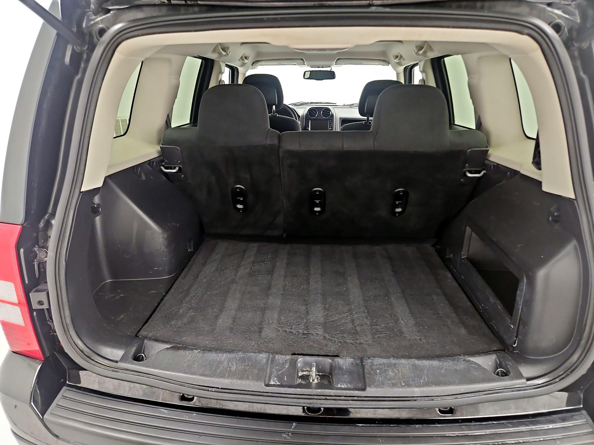 Thumbnail: 2016 Jeep Patriot - 19