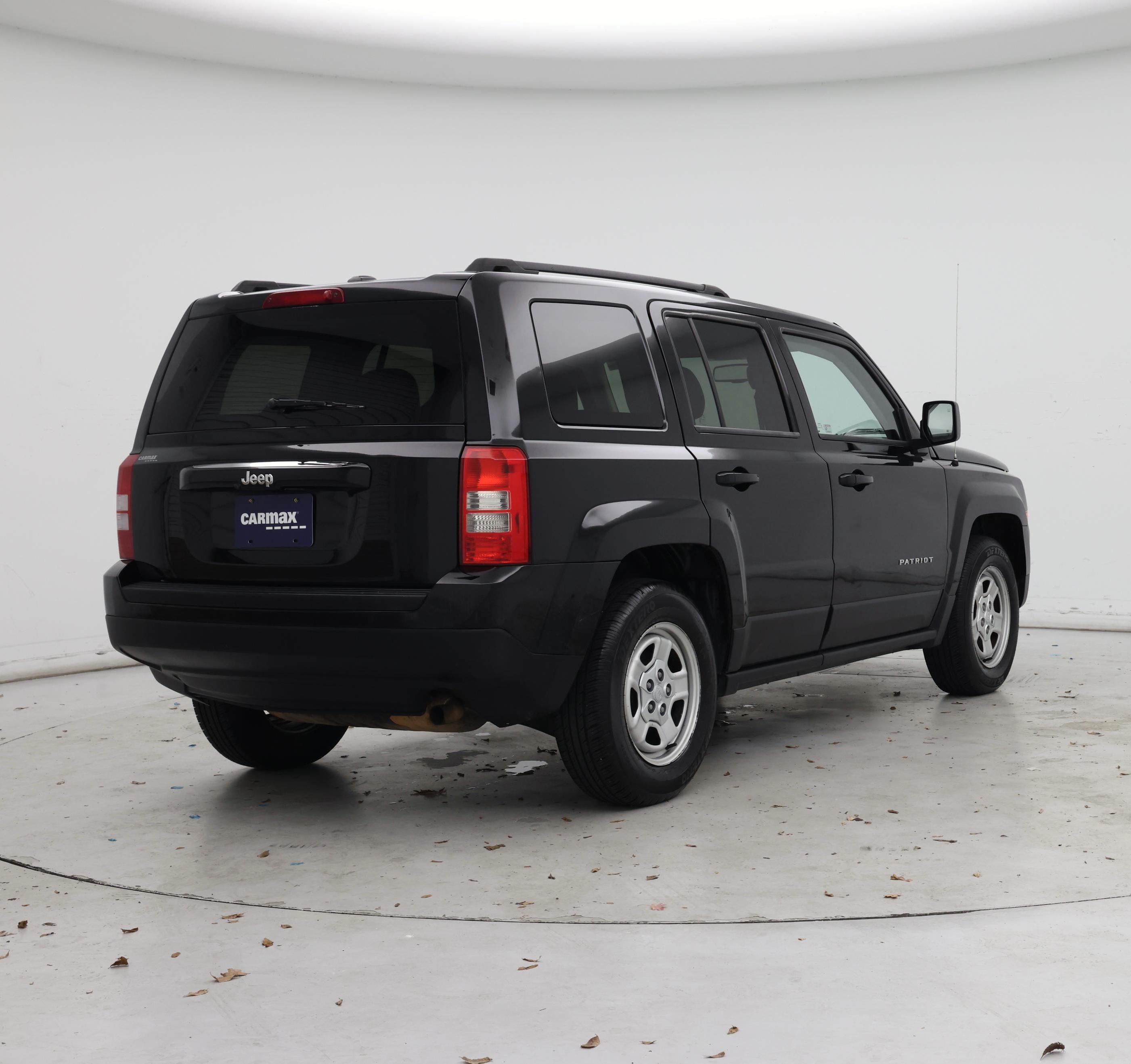 Thumbnail: 2016 Jeep Patriot - 8