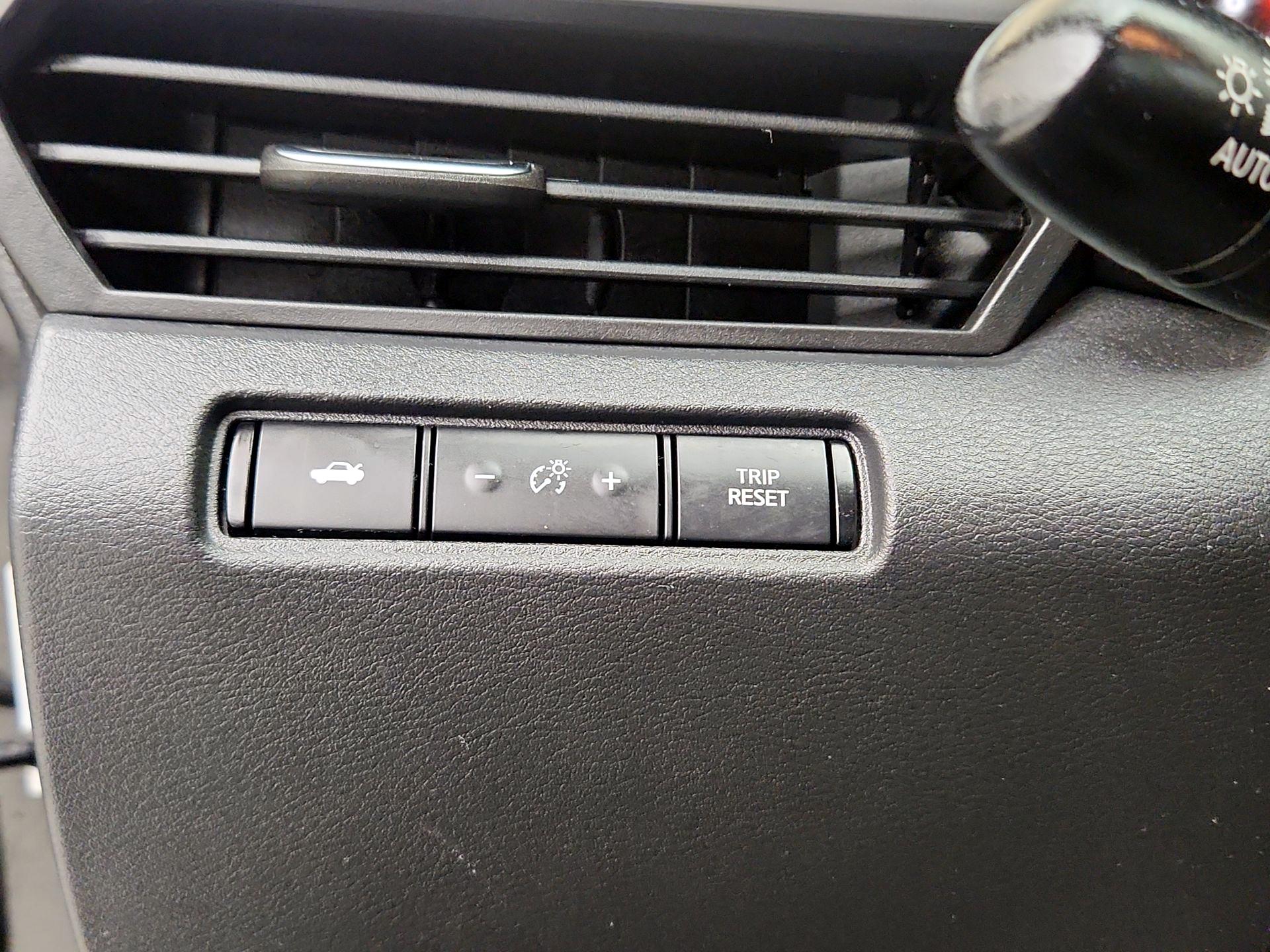 Thumbnail: 2020 Nissan Altima - 13