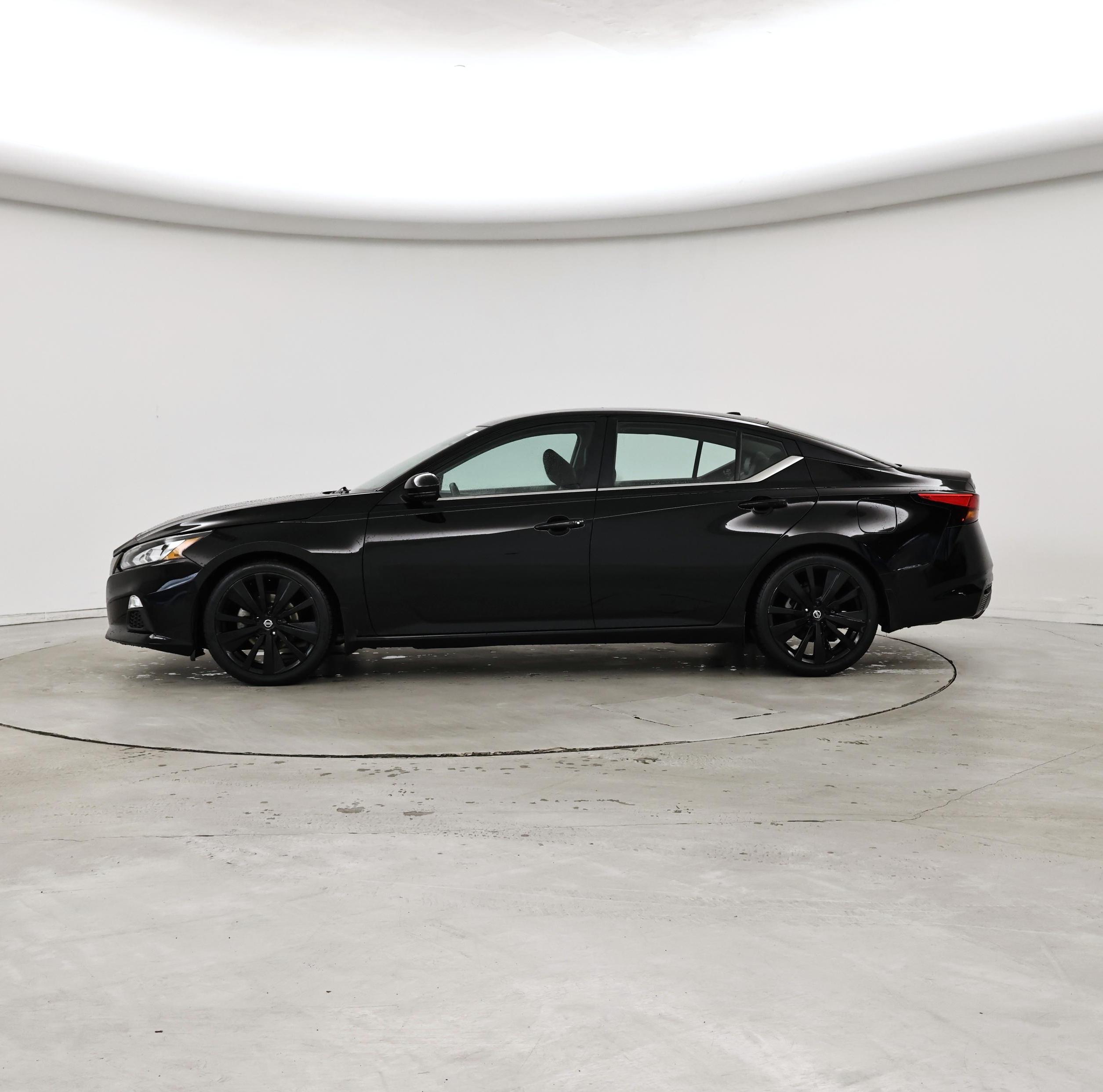 Thumbnail: 2020 Nissan Altima - 3