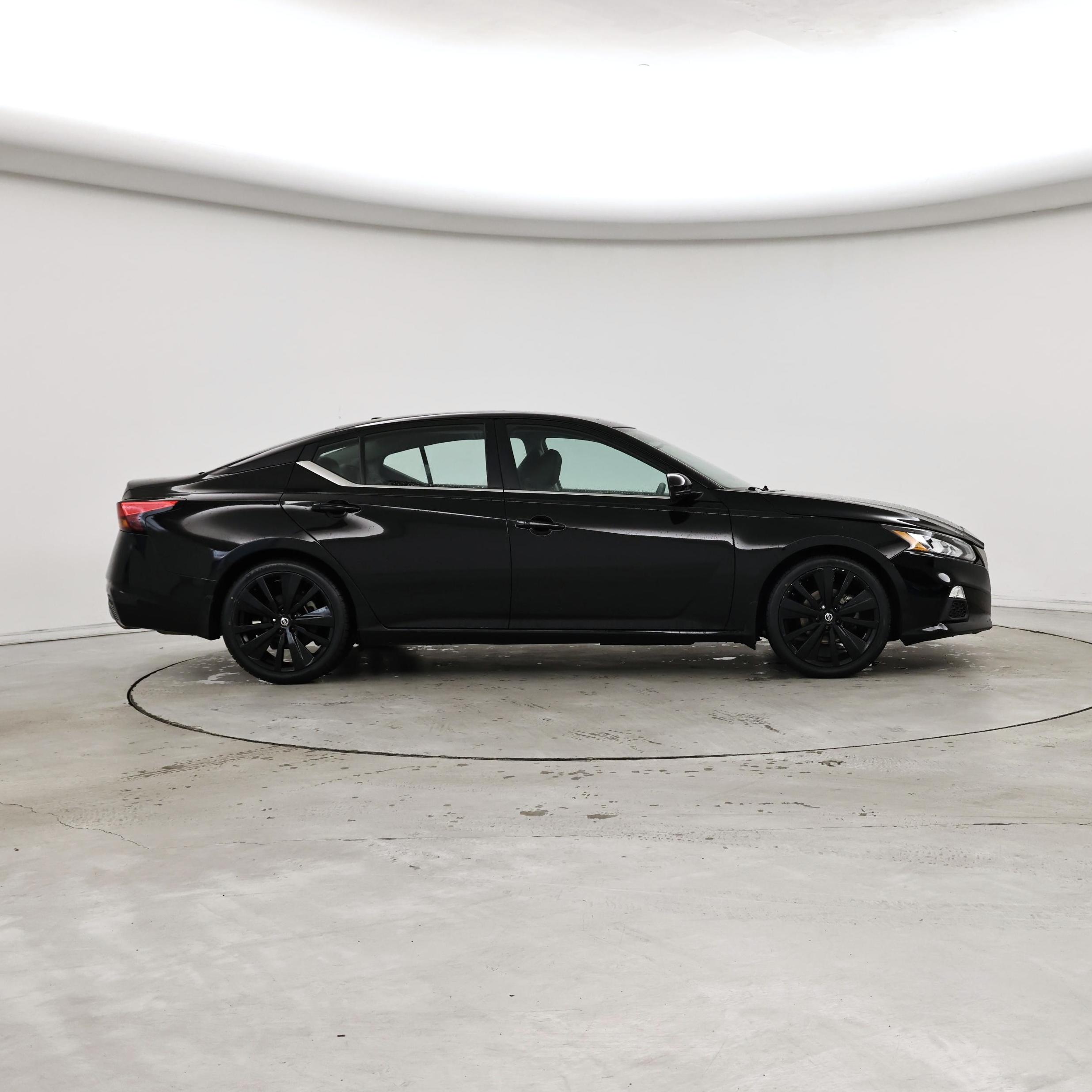 Thumbnail: 2020 Nissan Altima - 7