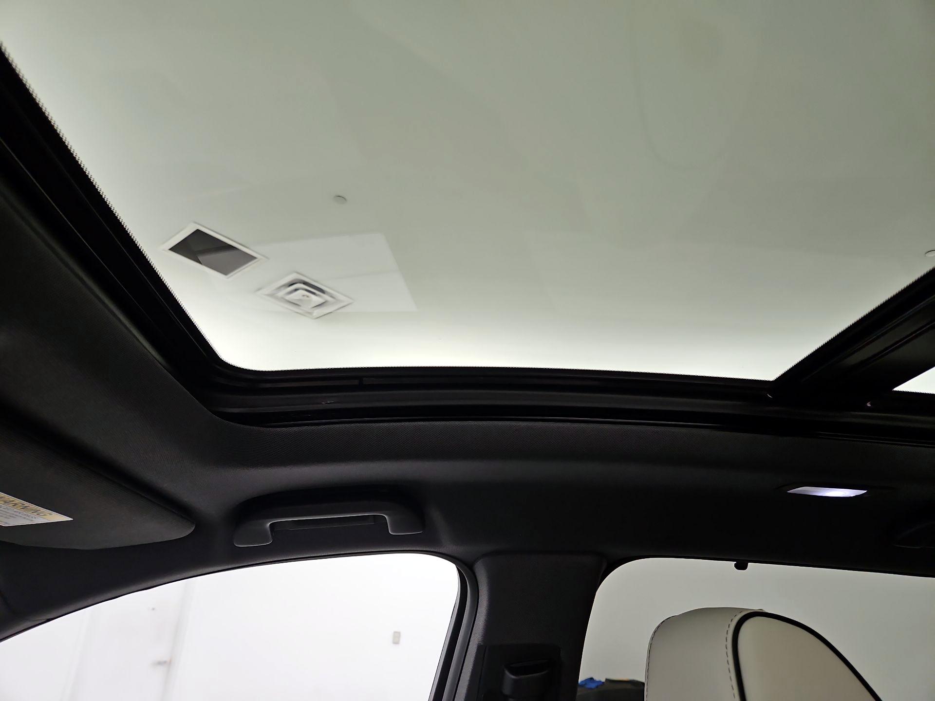 Thumbnail: 2023 Acura MDX - 20