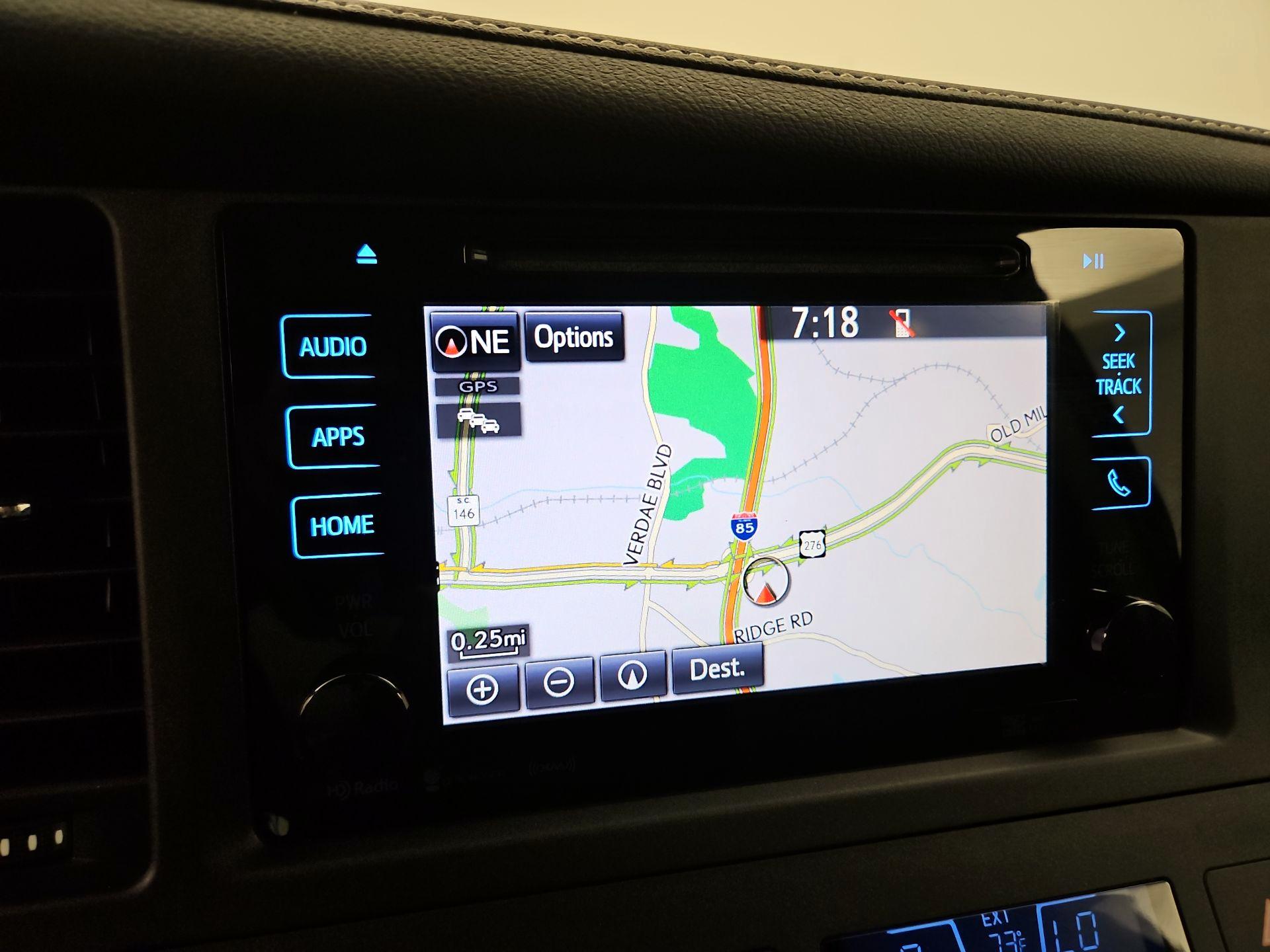 Thumbnail: 2017 Toyota Sienna - 14