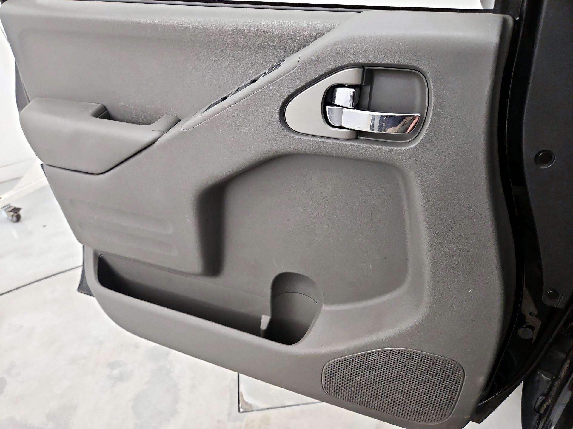 Thumbnail: 2016 Nissan Frontier - 12