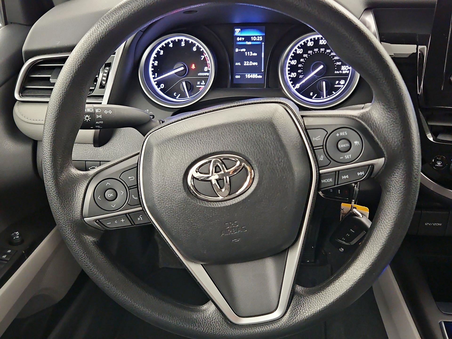 Thumbnail: 2023 Toyota Camry - 10