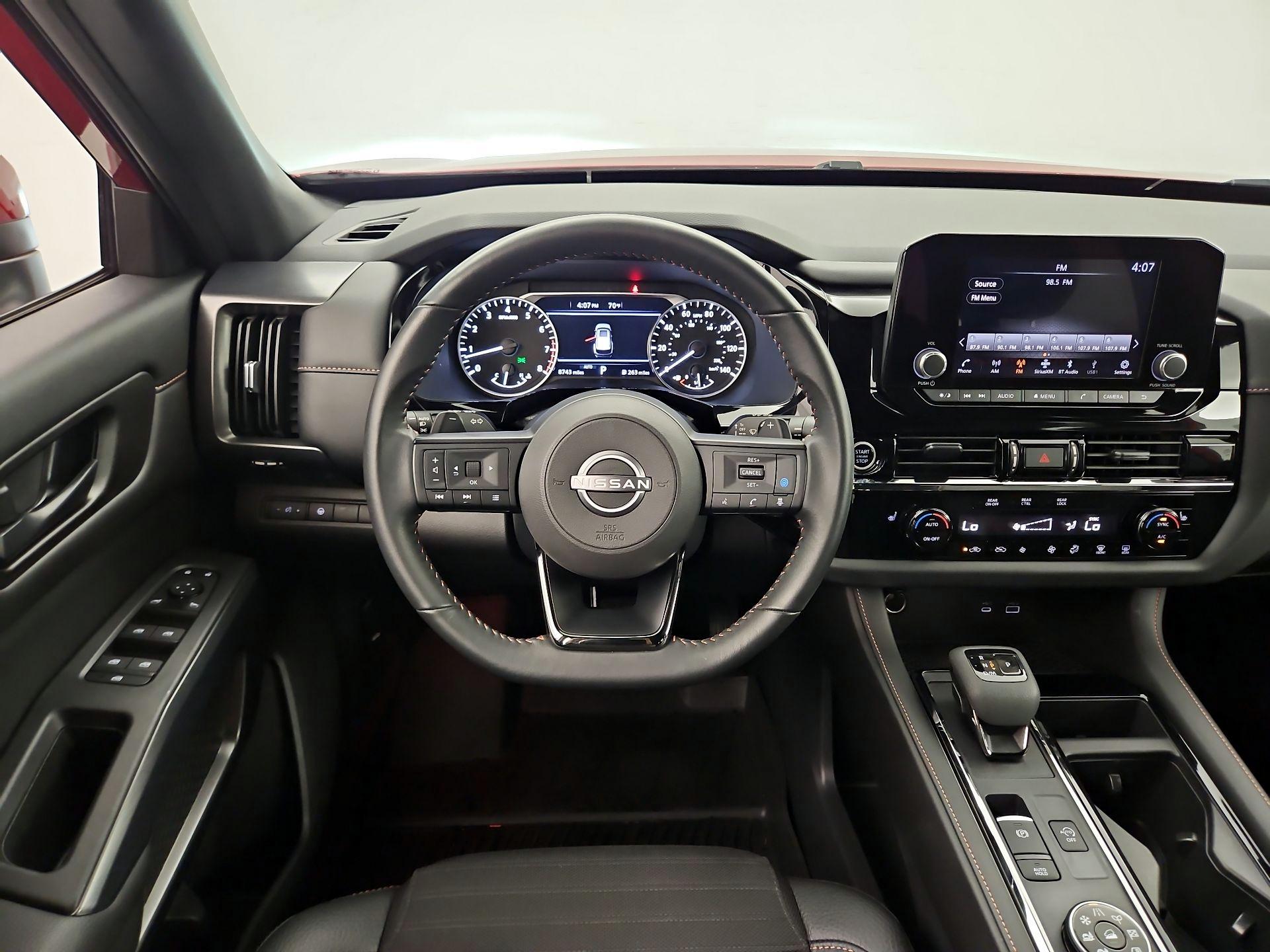 Thumbnail: 2024 Nissan Pathfinder - 10