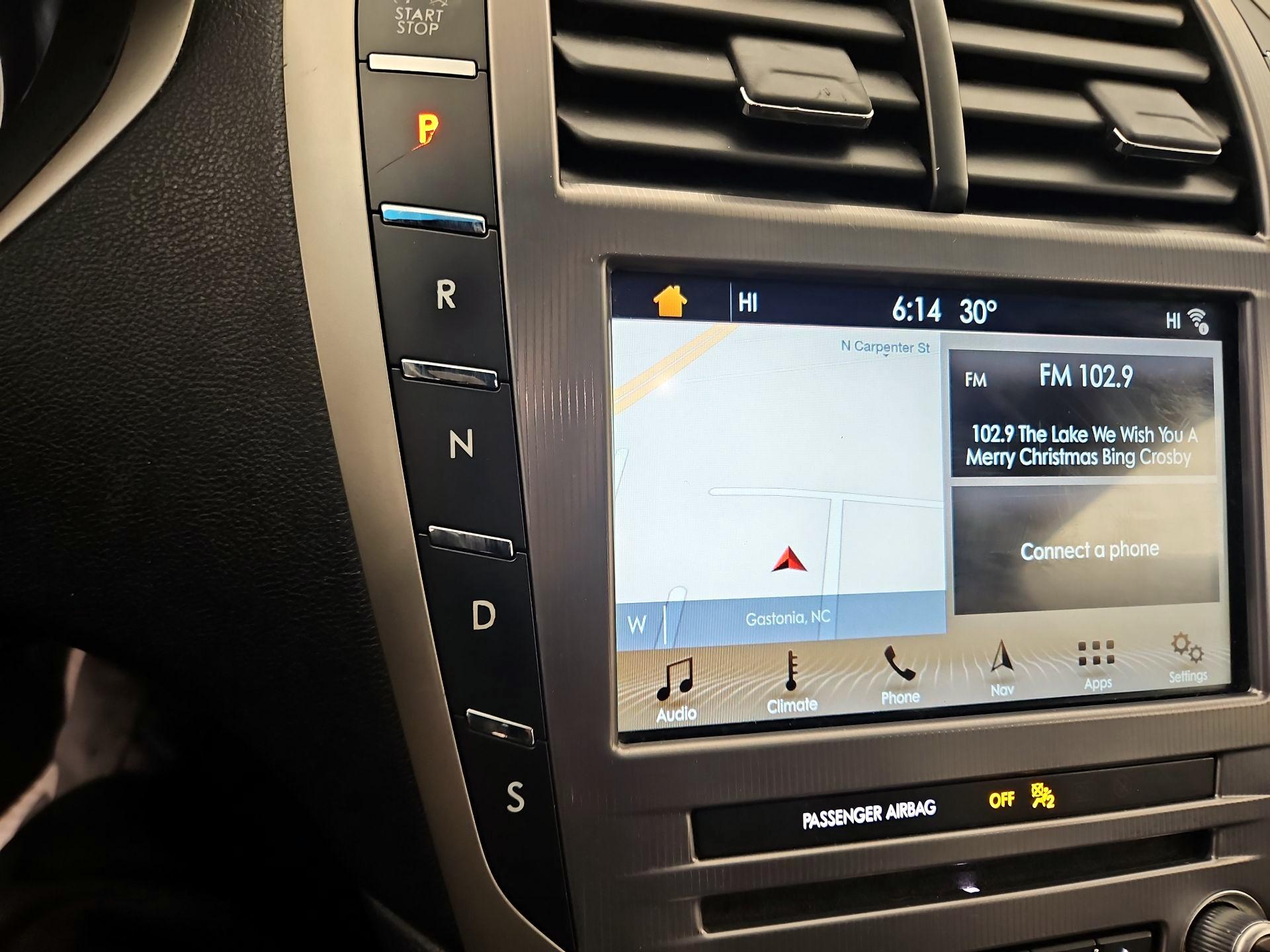 Thumbnail: 2017 Lincoln MKZ - 18