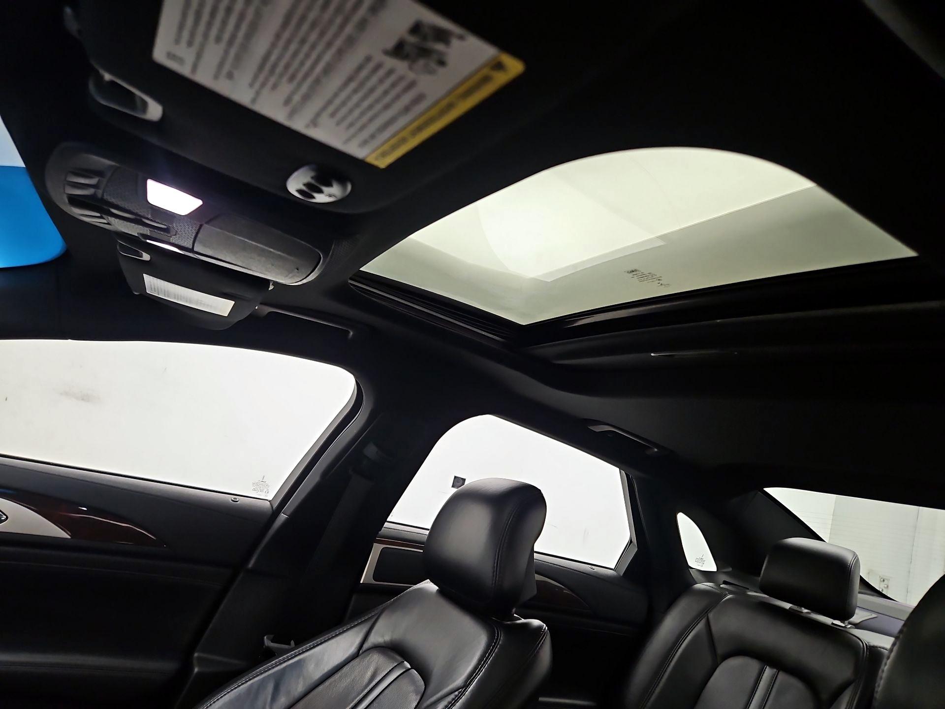 Thumbnail: 2017 Lincoln MKZ - 20