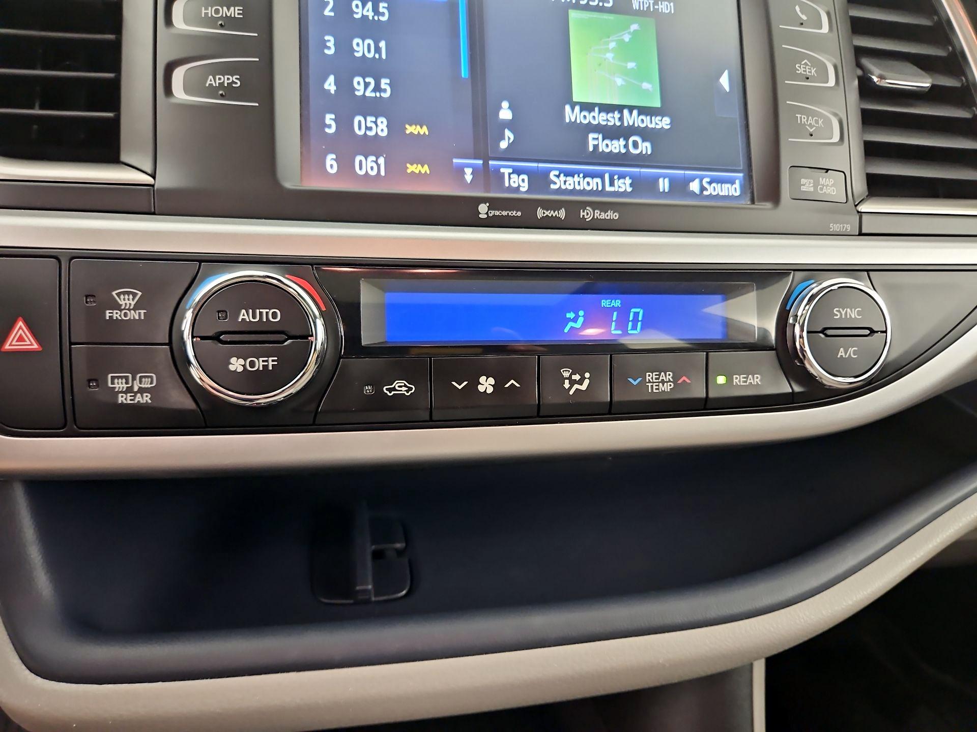Thumbnail: 2017 Toyota Highlander - 17