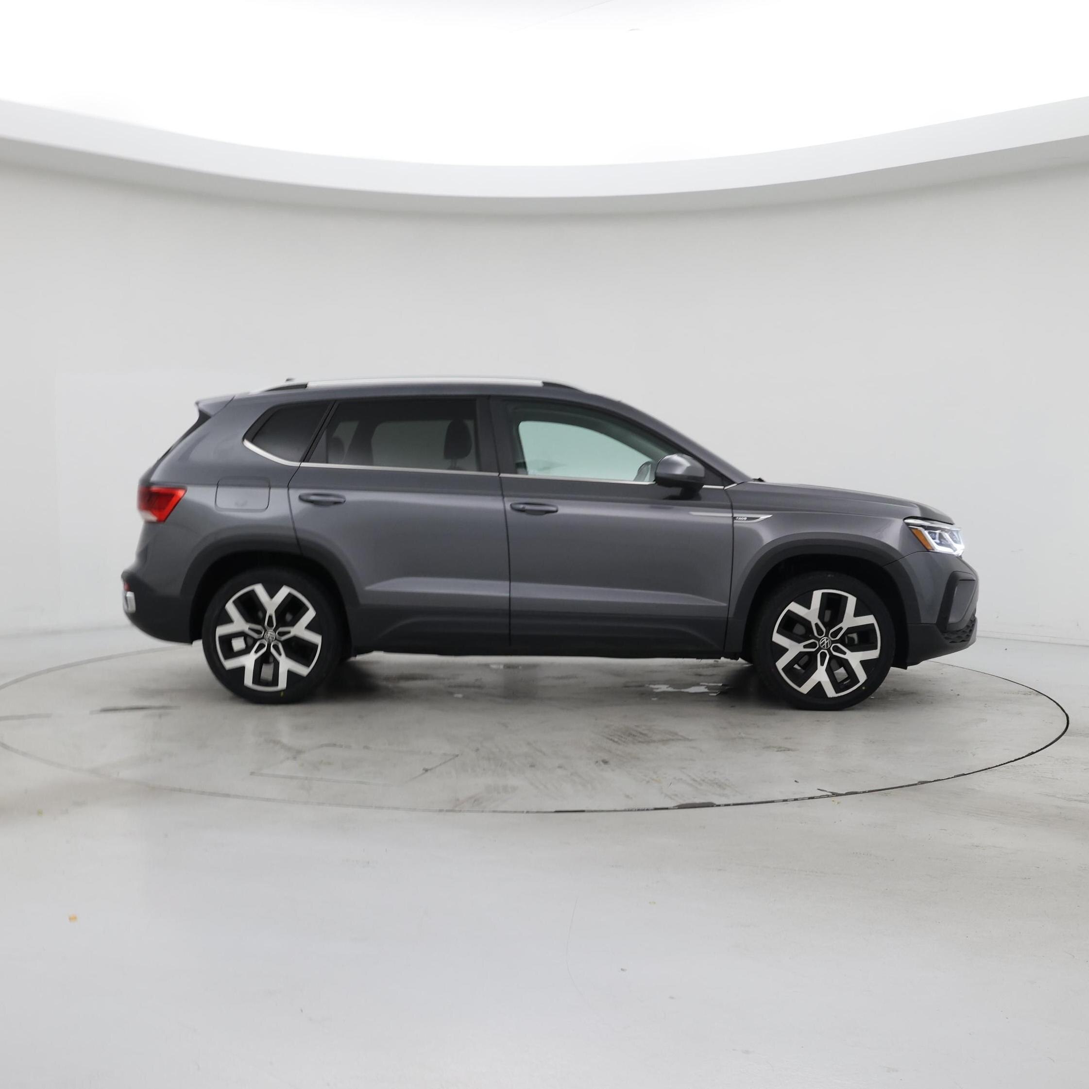 Thumbnail: 2022 Volkswagen Taos - 7