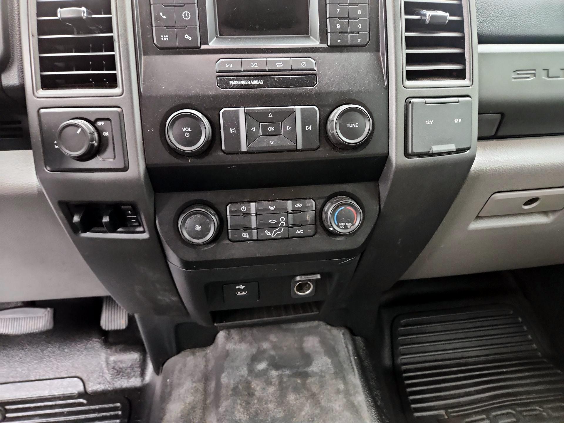 Thumbnail: 2021 Ford F-250 - 16
