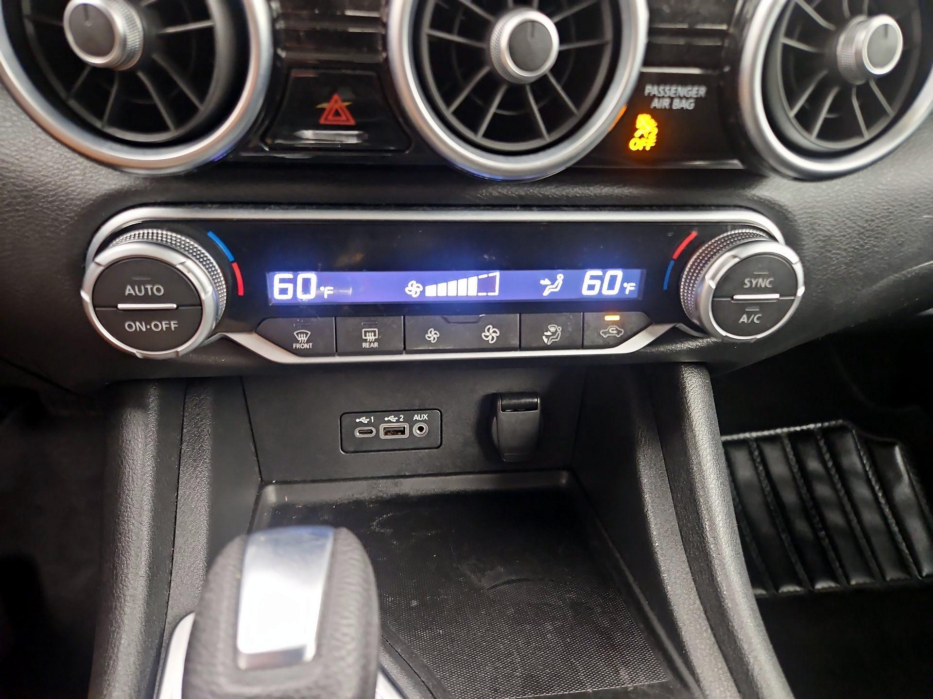 Thumbnail: 2020 Nissan Sentra - 16