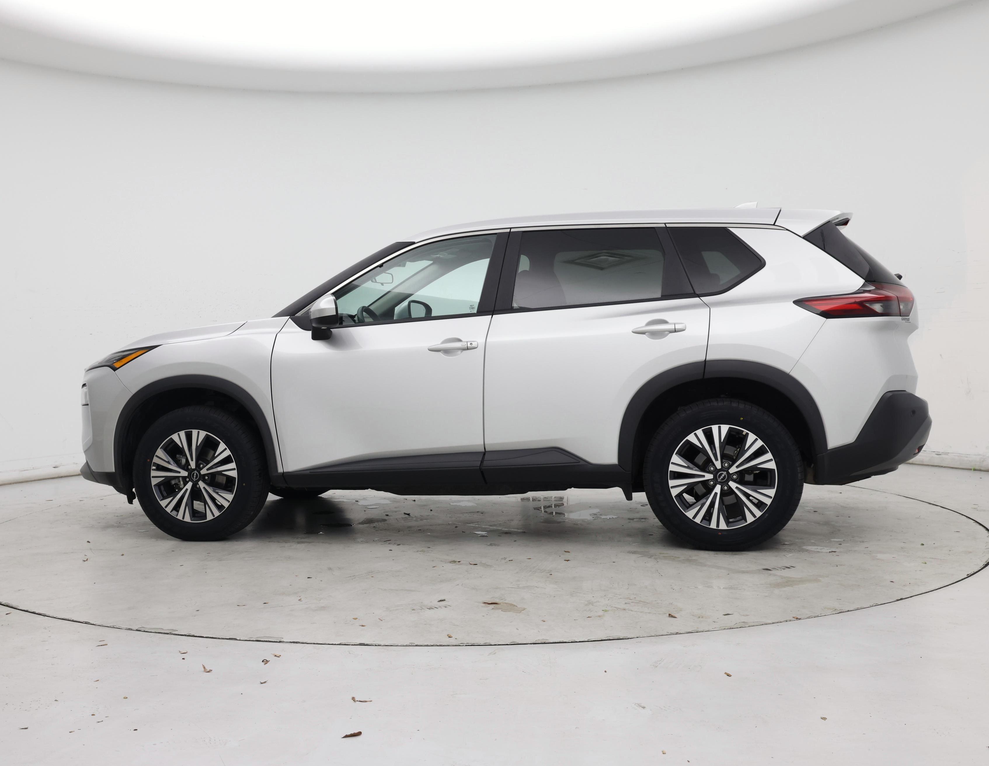 Thumbnail: 2023 Nissan Rogue - 5