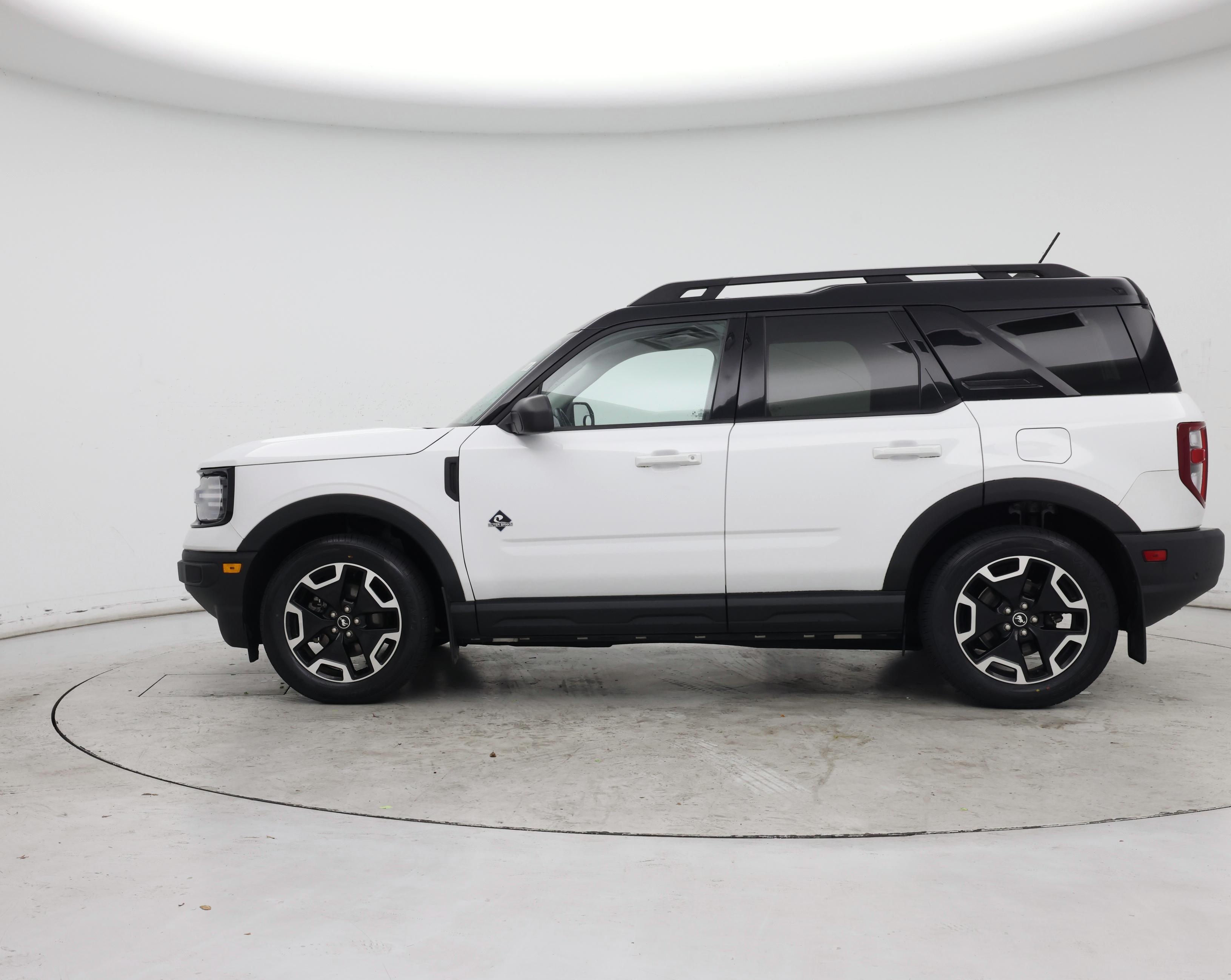 Thumbnail: 2022 Ford Bronco Sport - 3