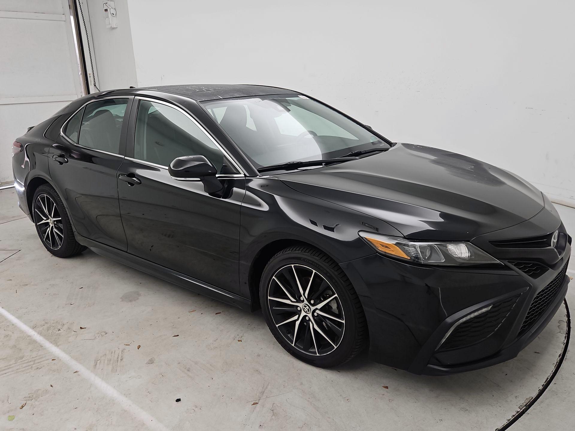 Thumbnail: 2022 Toyota Camry - 1