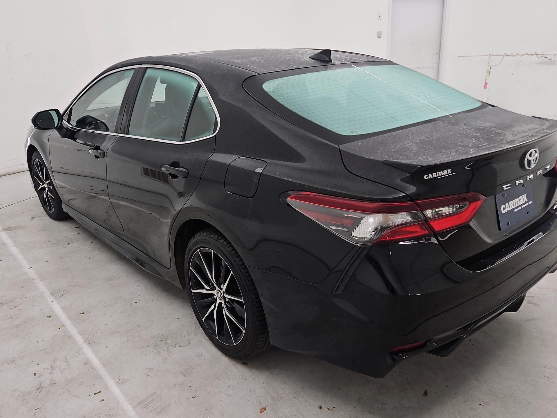 Thumbnail: 2022 Toyota Camry - 7