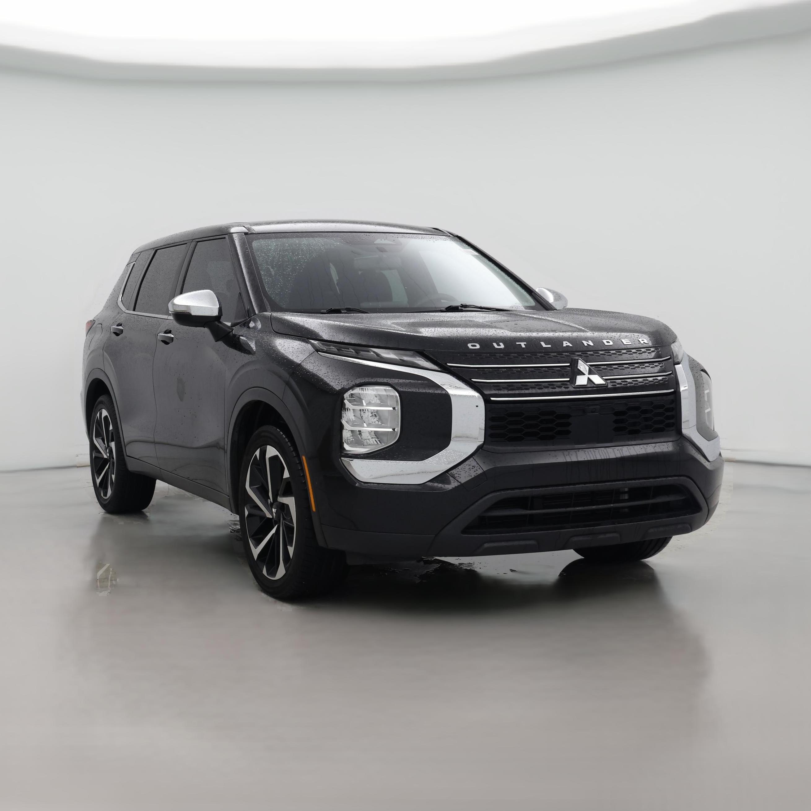 Thumbnail: 2022 Mitsubishi Outlander - 1