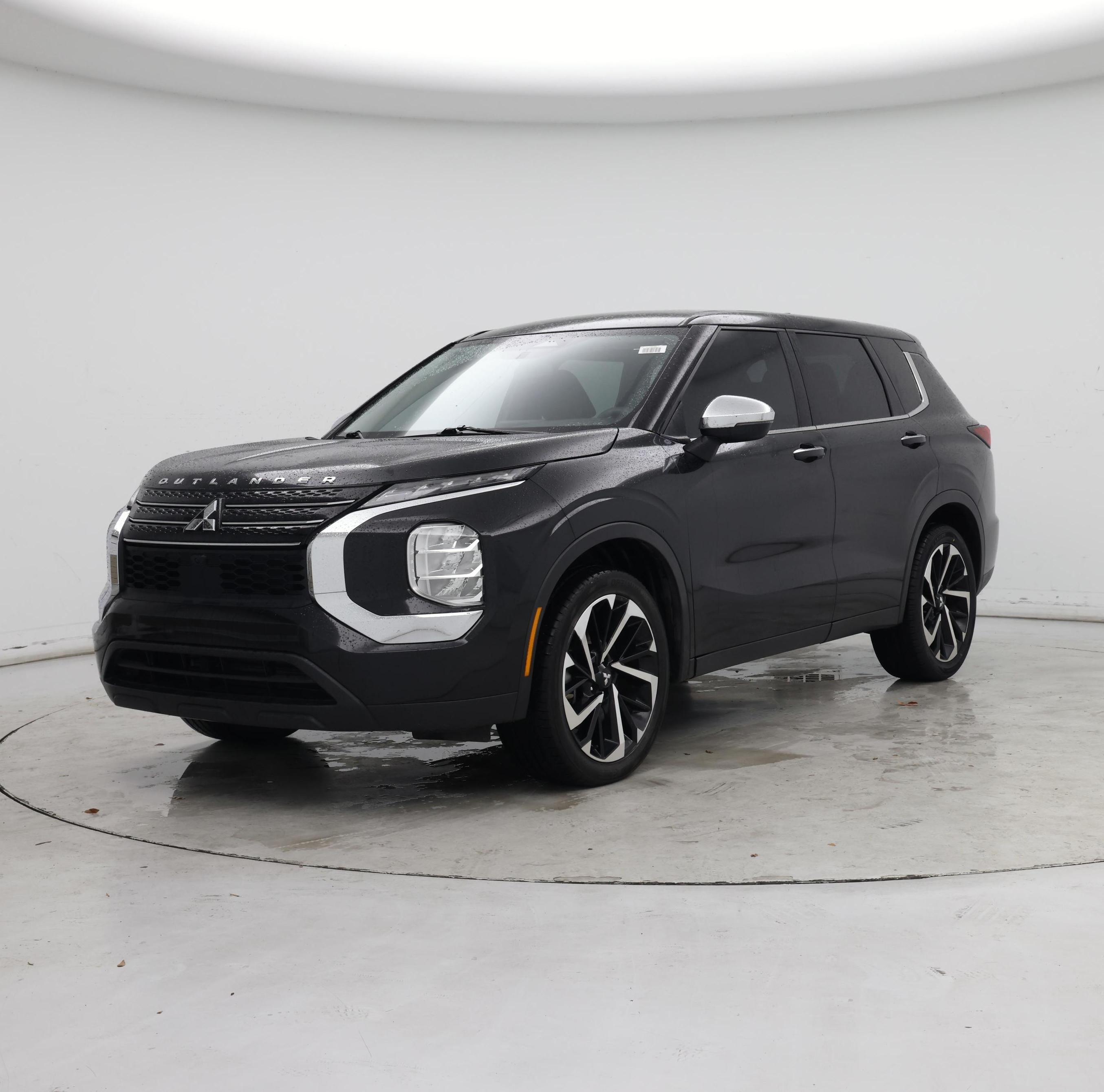 Thumbnail: 2022 Mitsubishi Outlander - 4